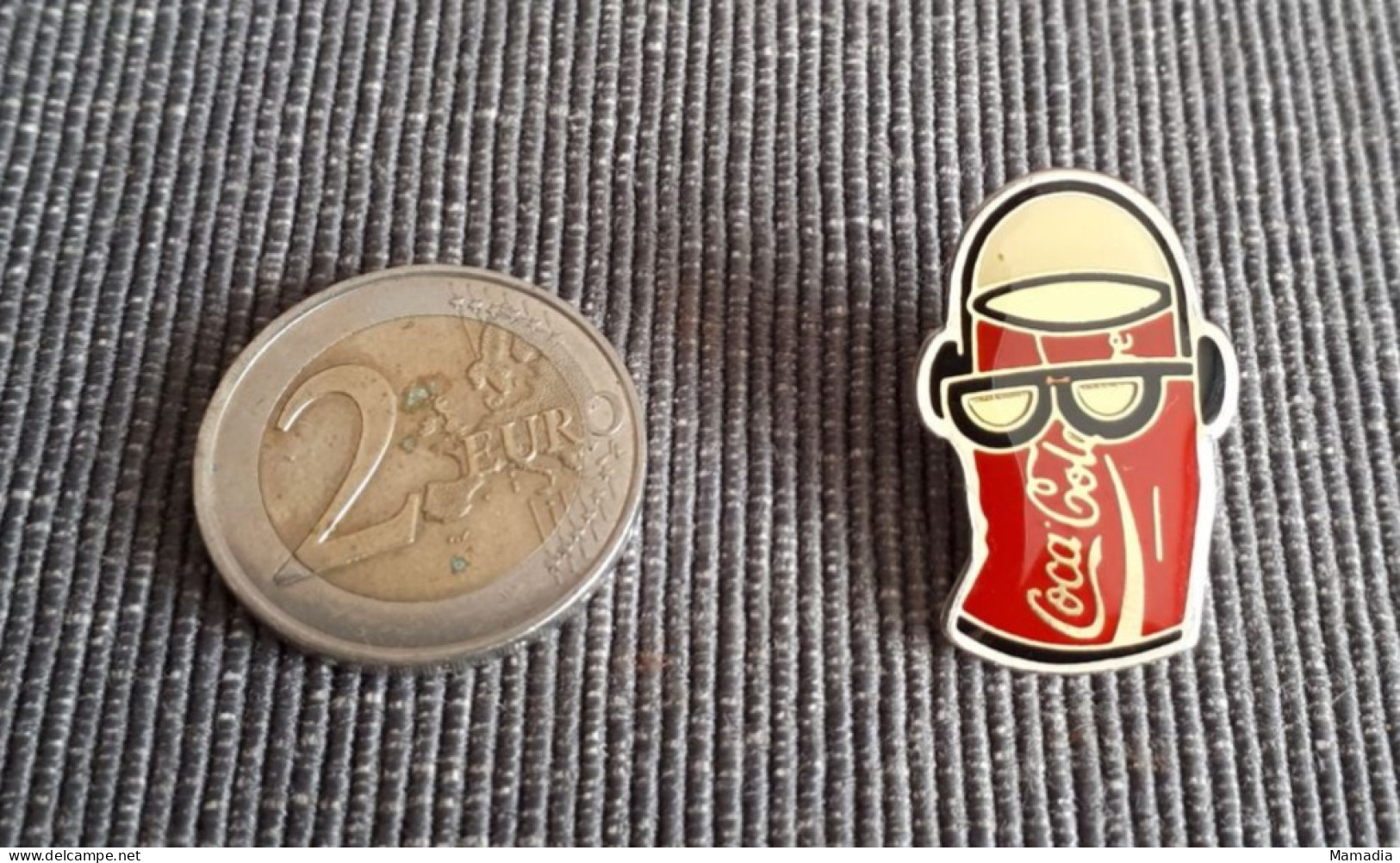 PIN'S PINS COCA COLA COKE ESSO CANETTE LUNETTES ECOUTEURS MUSIQUE - Coca-Cola