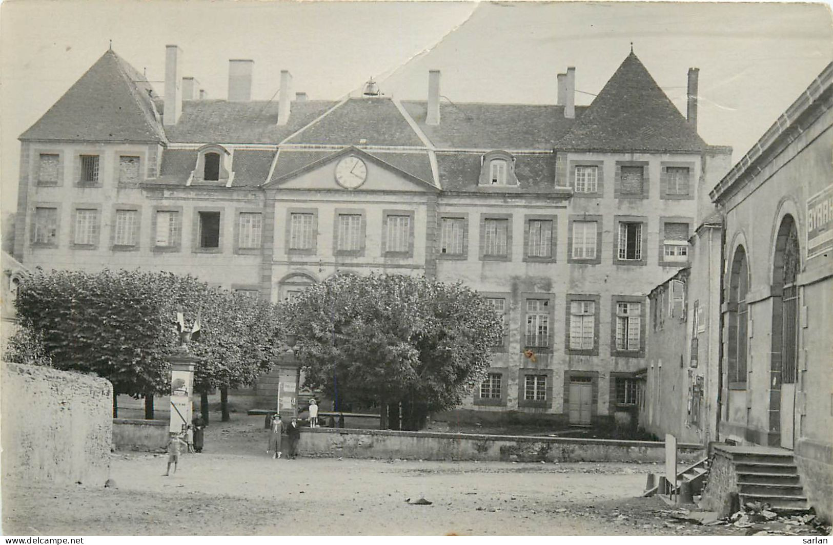 COMBRONDE , Carte Photo , Devant L’hotel De Ville , * 519 61 - Combronde