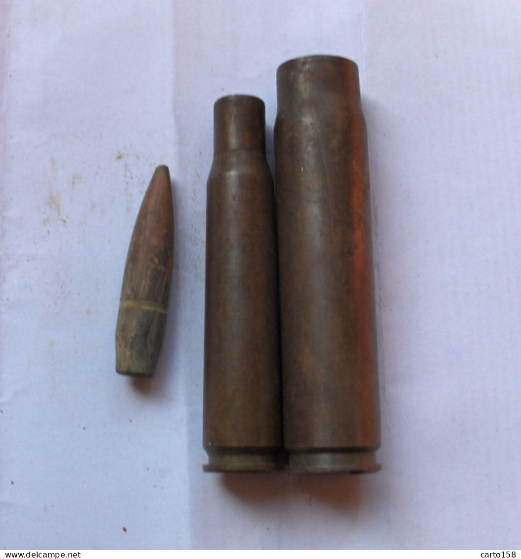 LOT 2 DOUILLES  -  12,7 Mm.  +  20 Mm.  +  1 Balle  12,7 Mm. - 1939-45