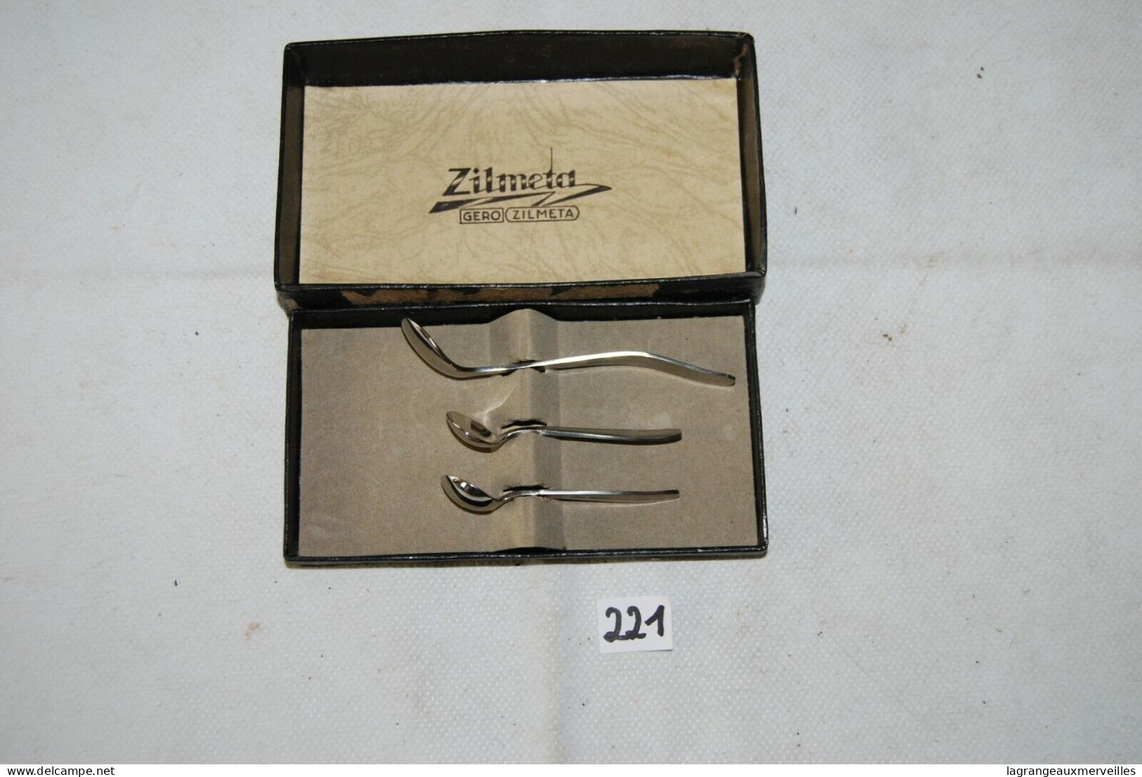 C221 Art De La Table - Ensemble De 3 Cuillères De Collection Zilmeta - Spoons