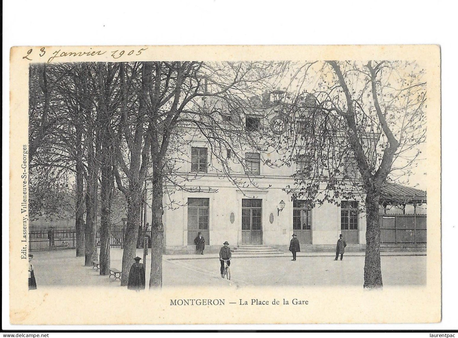 Montgeron - La Place De La Gare - édit. Lasseray  + Verso - Montgeron