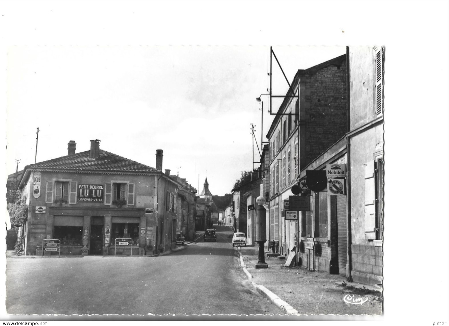 DOULEVANT LE CHATEAU - La Place - Doulevant-le-Château