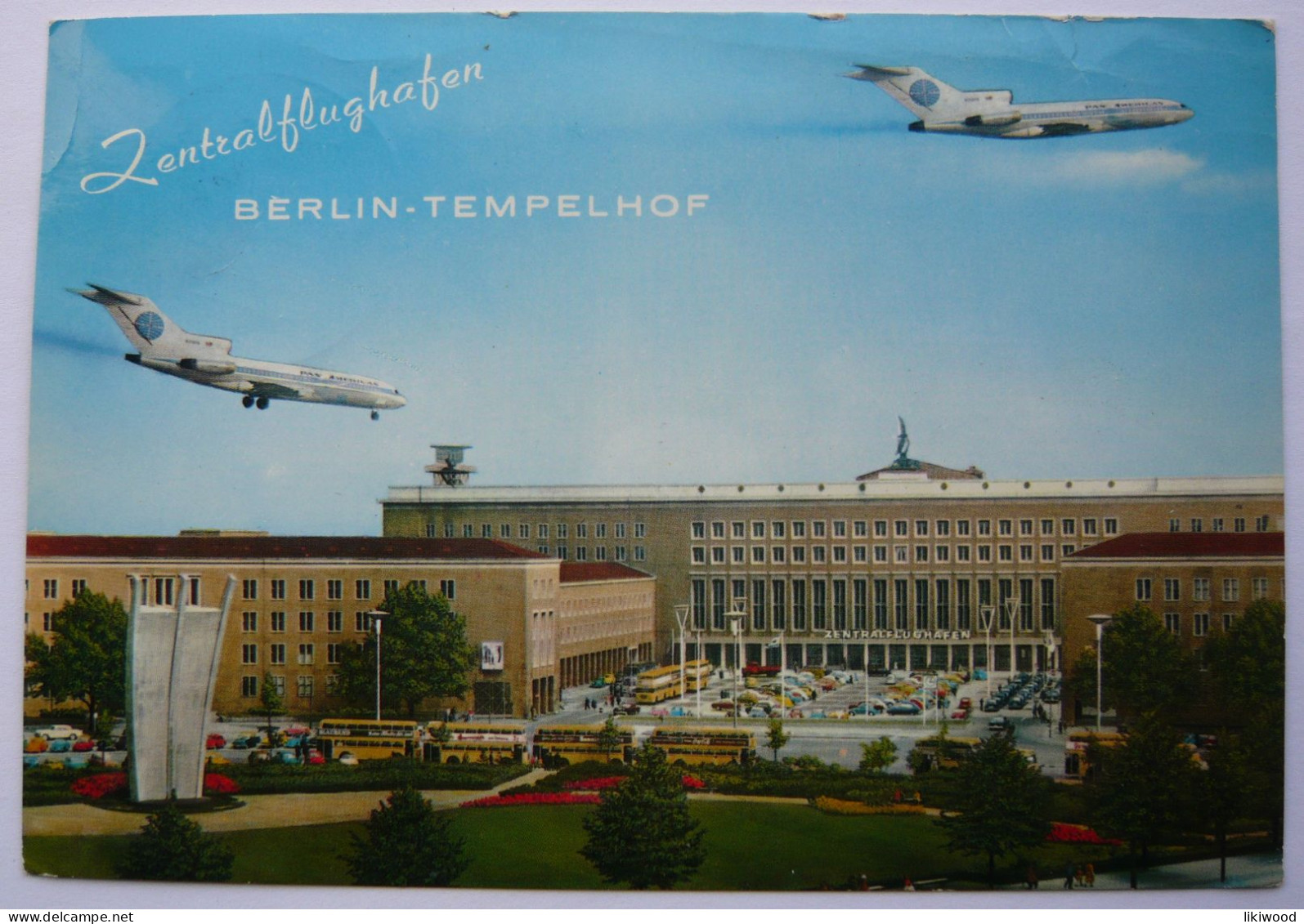 Berlin - Tempelhof  -  Zentralflughafen - Platz Der Luftbrücke - Flugzeug, Airplane, Aeroplane - Tempelhof