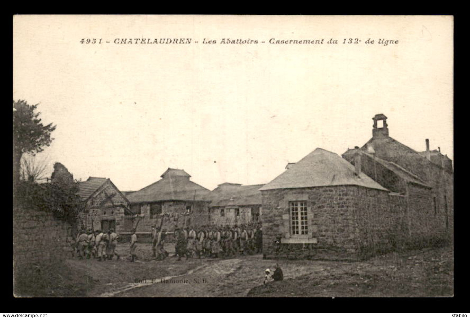 22 - CHATELAUDREN - LES ABATTOIRS - CASERNEMENT DU 132E DE LIGNE - CACHET AU VERSO - Châtelaudren