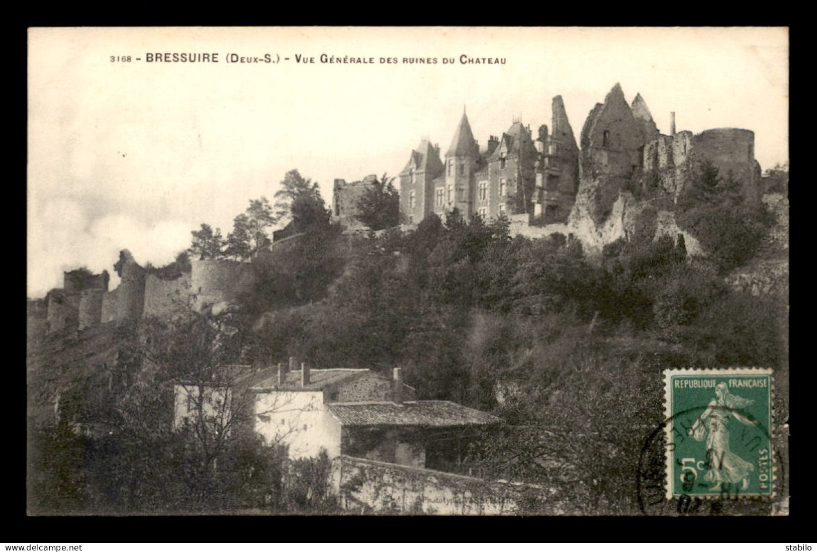 79 - BRESSUIRE - RUINES DU CHATEAU - Bressuire