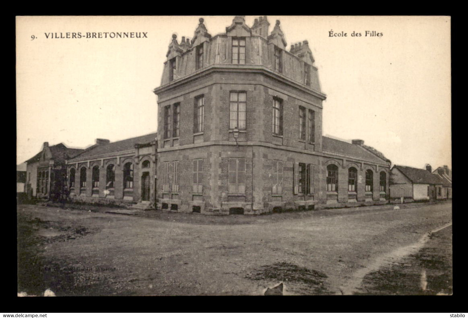 80 - VILLERS-BRETONNEUX - ECOLE DES FILLES - Villers Bretonneux