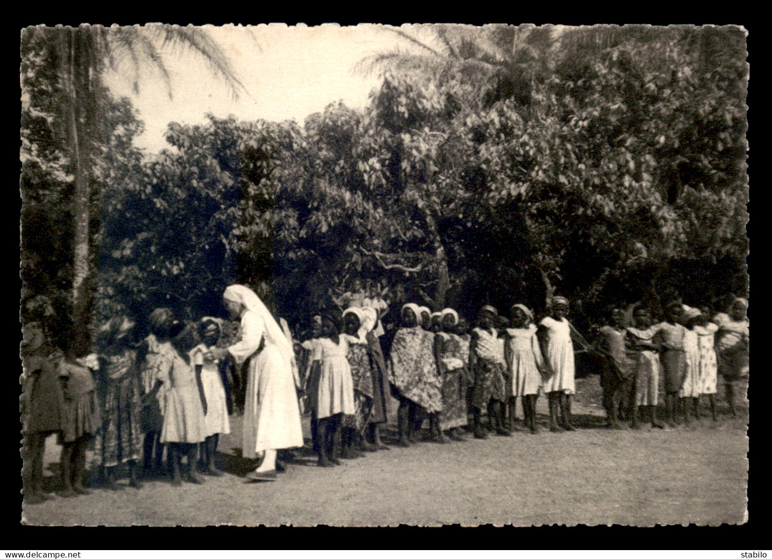 MISSIONS - SOEURS DE LA PROVIDENCE DE LA POMMERAYE (MAINE-ET-LOIRE) - COTE D'IVOIRE - ARRAH - LES ENFANTS - Missions