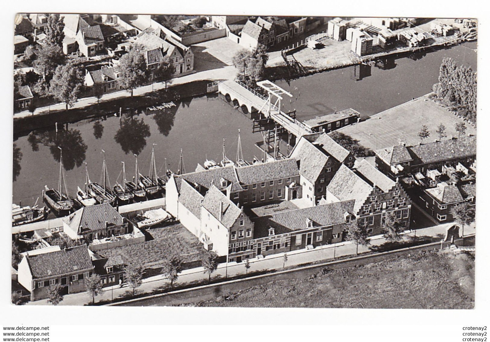 Pays Bas Hollande Noord Holland Enkhuizen  Zuiderzeemuseum Bateaux Pont En 1981 - Enkhuizen