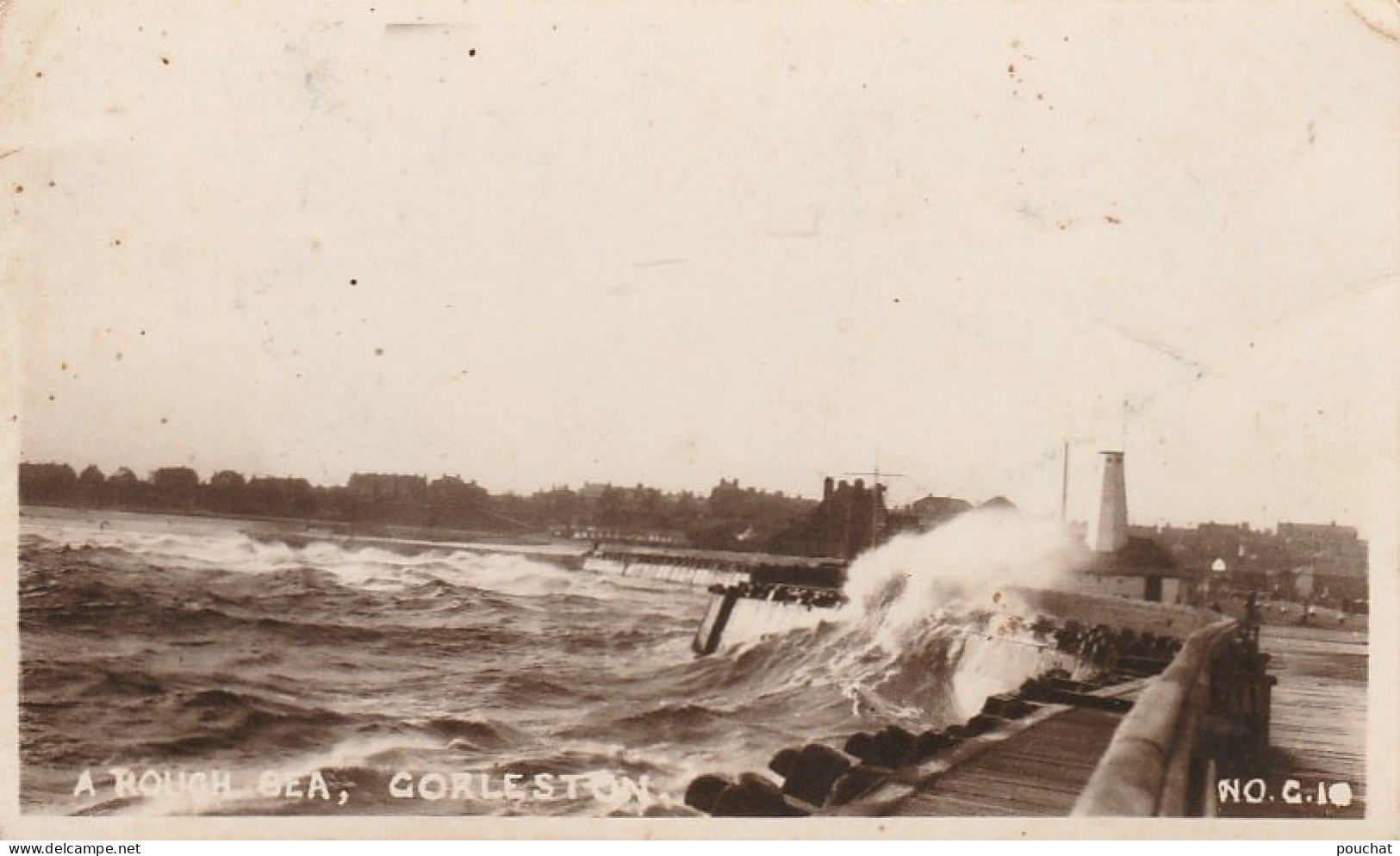 P9- GORLESTON - A ROUCH SEA - (OBLITERATION DE 1932 - 2 SCANS) - Altri & Non Classificati