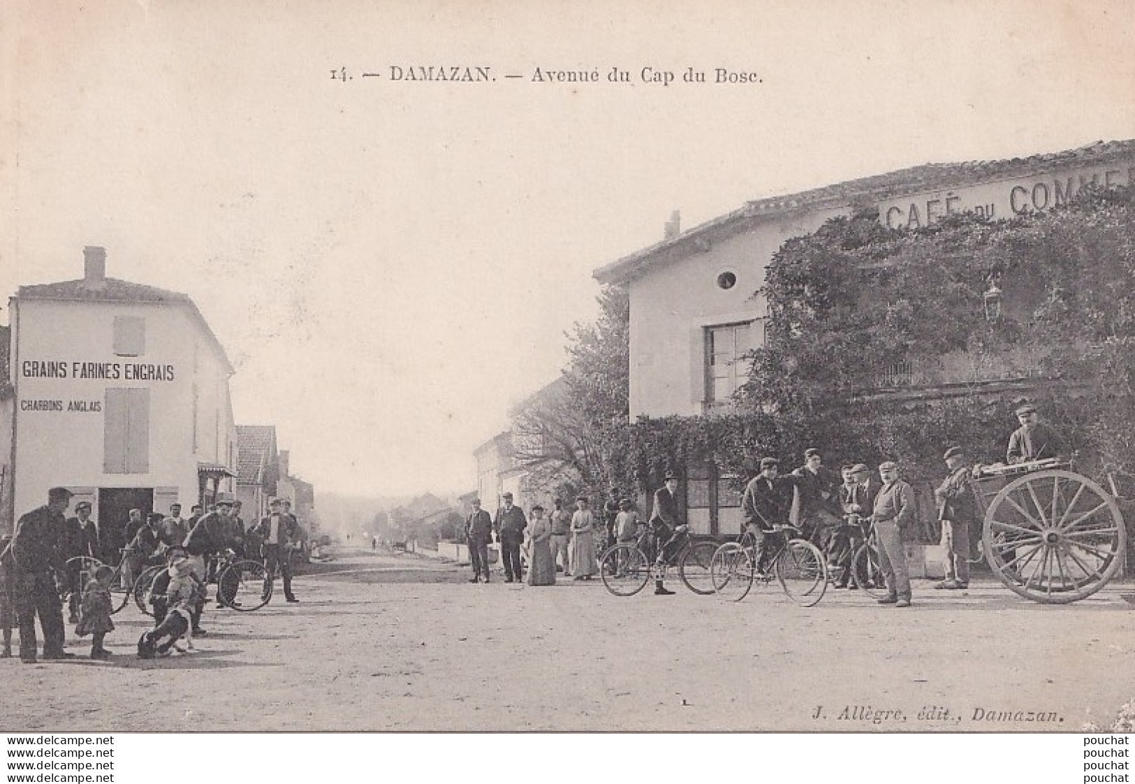 A8-47) DAMAZAN - AVENUE DU CAP DU BOSC  - (TRES ANIMEE - HABITANTS PERSONNAGES - 2 SCANS) - ( 2 SCANS ) - Damazan