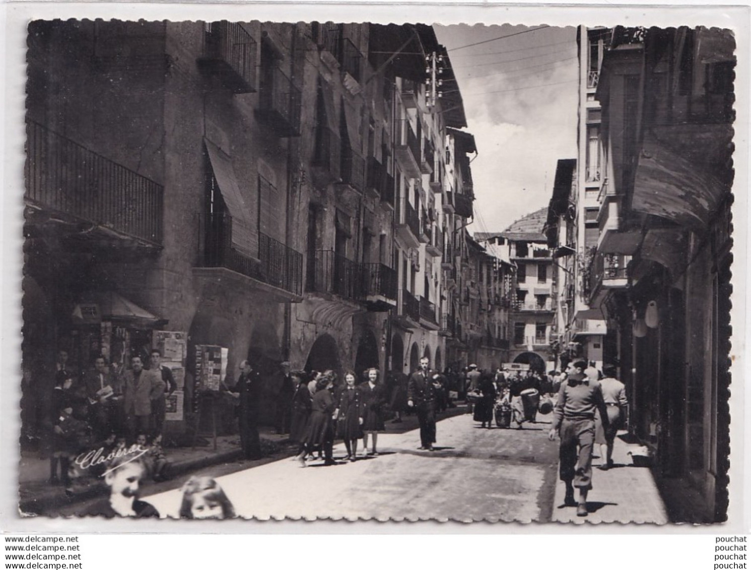 O8- SEO DE URGEL ( ESPAGNE) CALLE MAYOR Y EL MERCADO - RUE PRINCIPALE ET LE MARCHE - ( 2 SCANS )  - Lérida