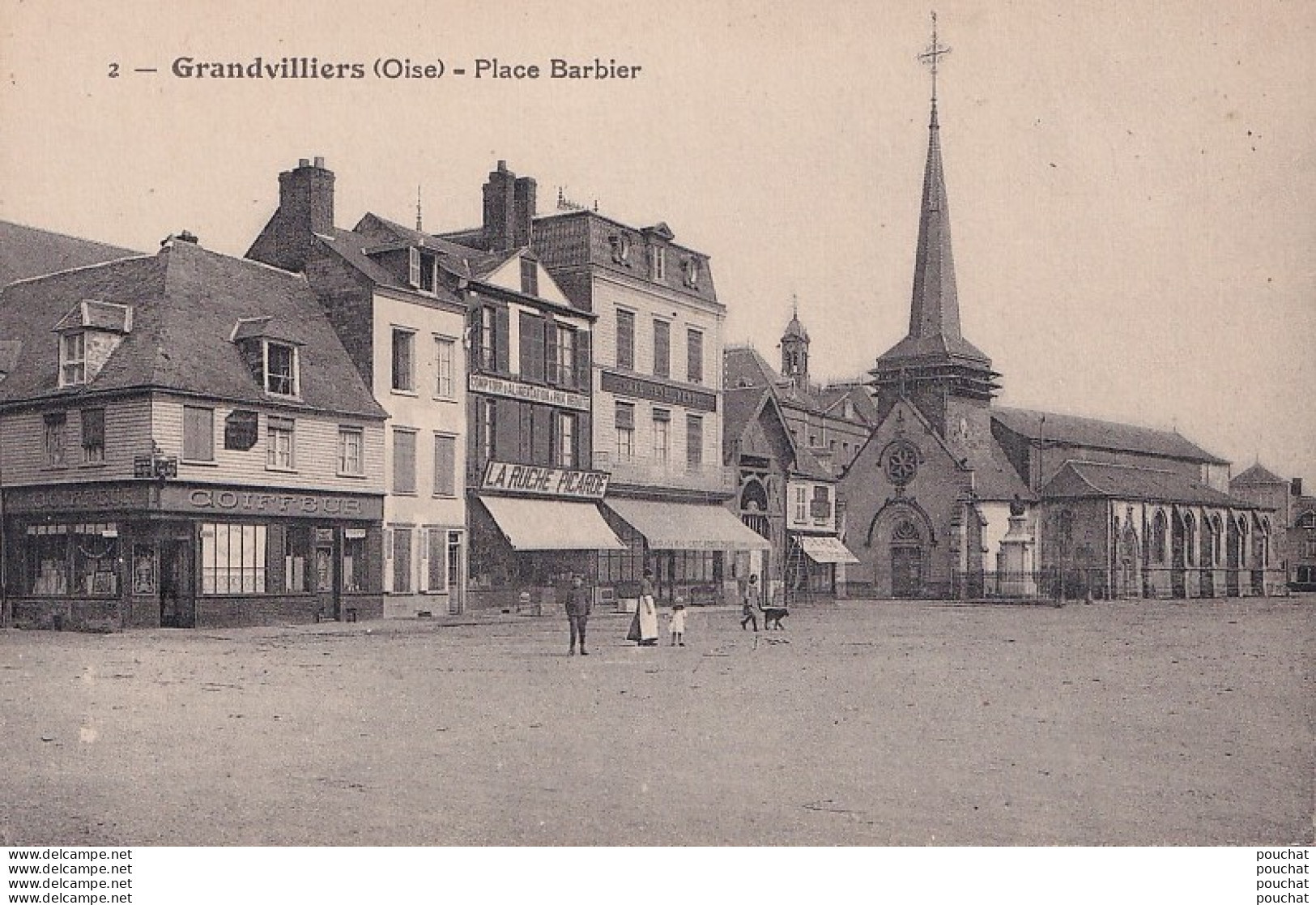 O12-60) GRANDVILLERS (OISE) PLACE BARBIER - ( ANIMEE - LA RUCHE PICARDE - COIFFEUR - 2 SCANS ) - Grandvilliers