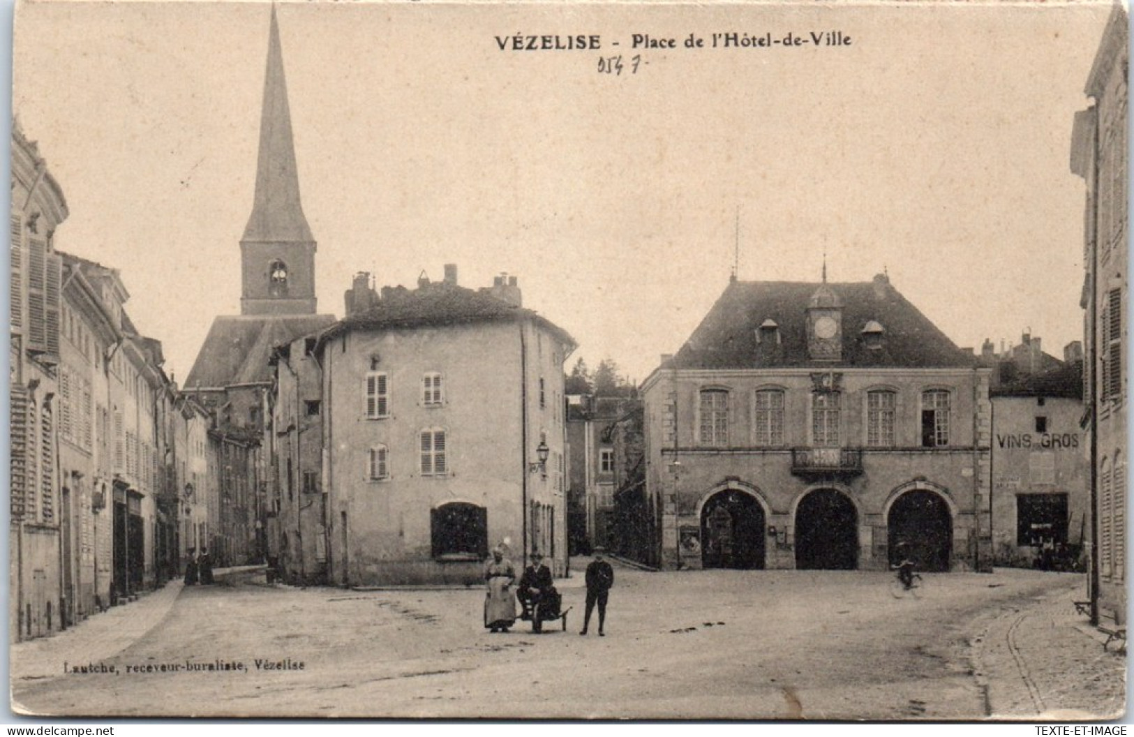 54 VEZELISE - La Place De L'hotel De Ville  - Vezelise