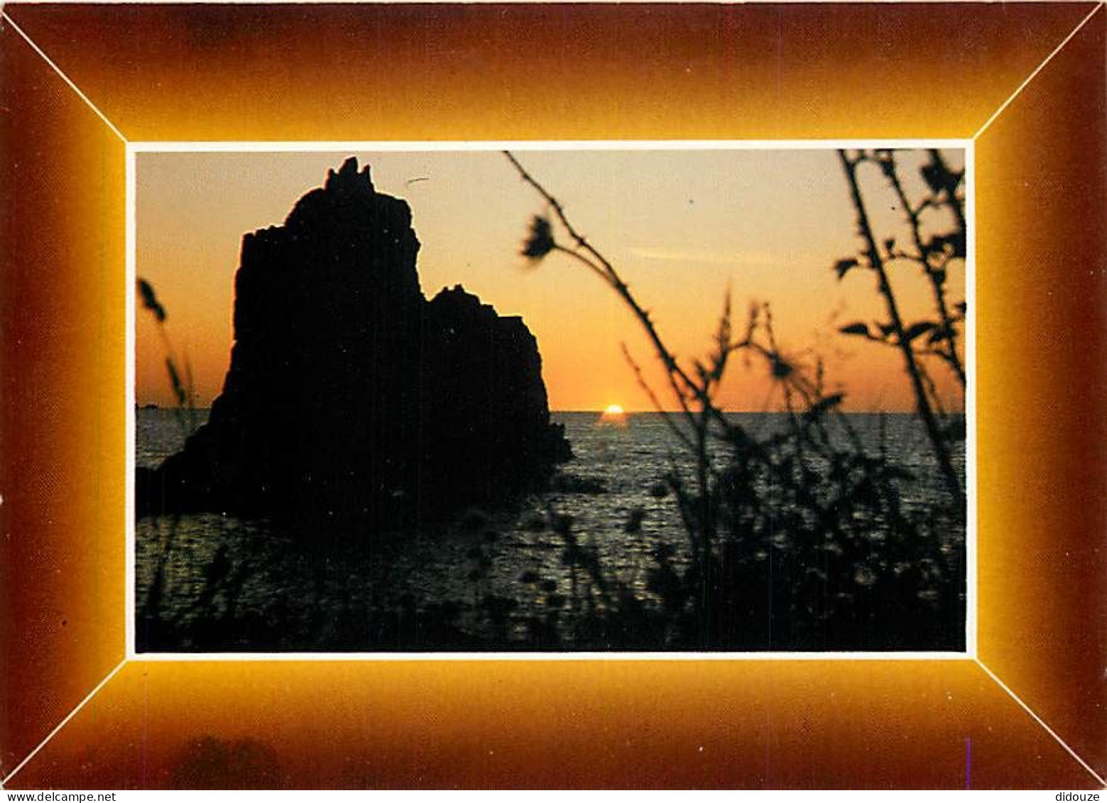 Coucher De Soleil - CPM - Voir Scans Recto-Verso - Hold To Light