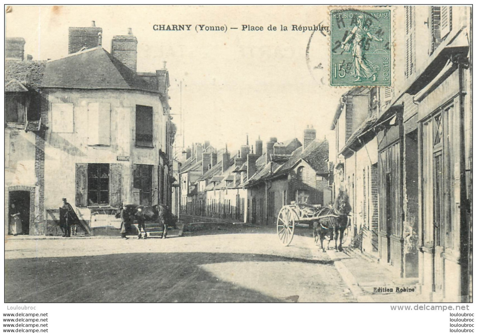 CHARNY PLACE DE LA REPUBLIQUE - Charny