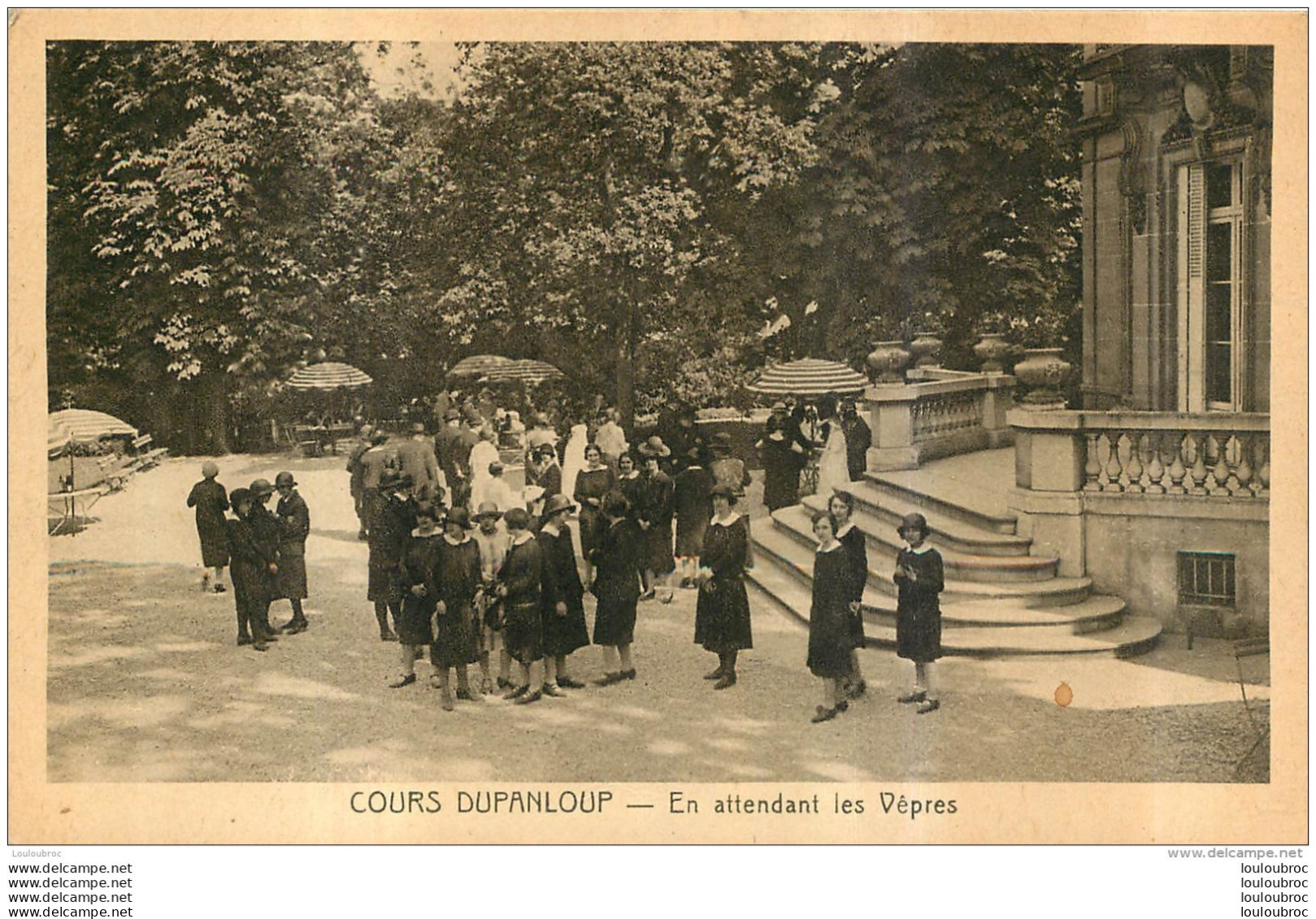 PARIS COURS DUPANLOUP EN ATTENDANT LES VEPRES - Enseignement, Ecoles Et Universités