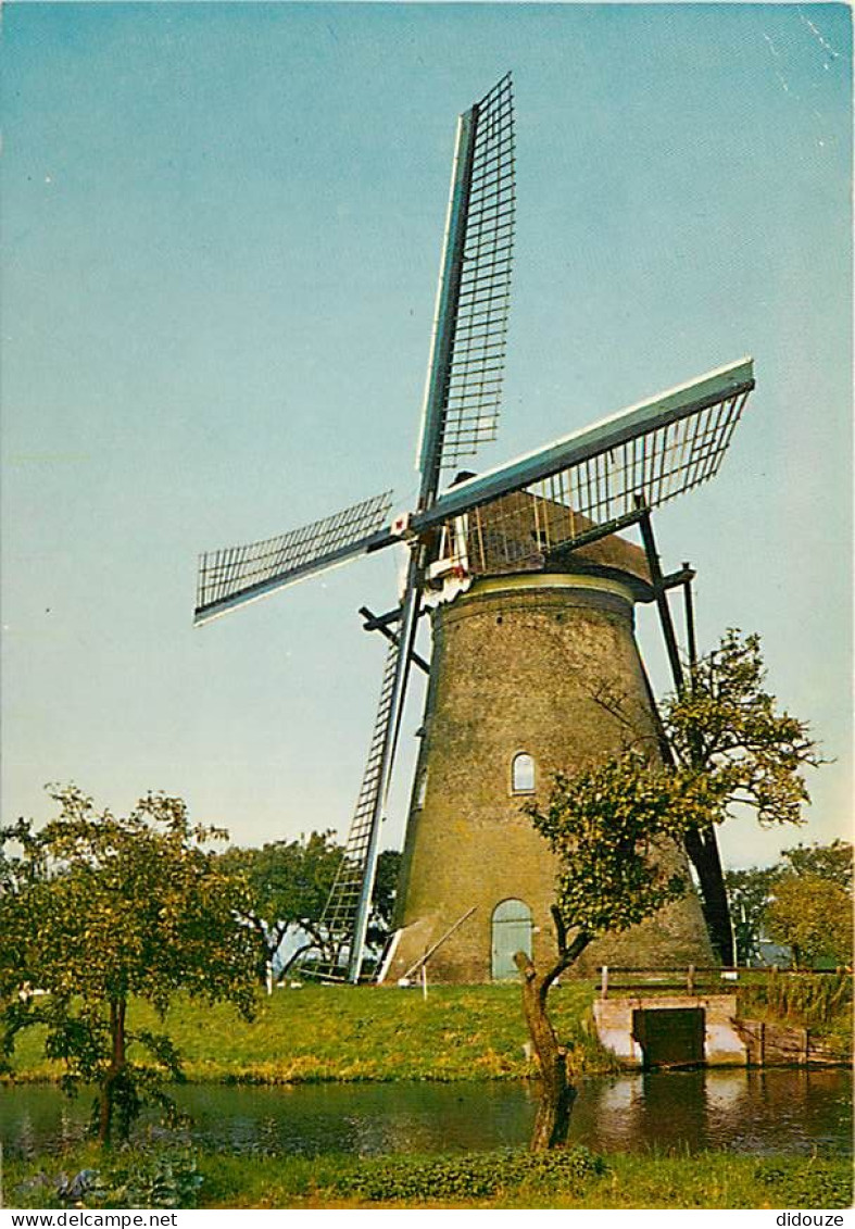 Moulin à Vent - CPM - Voir Scans Recto-Verso - Windmills