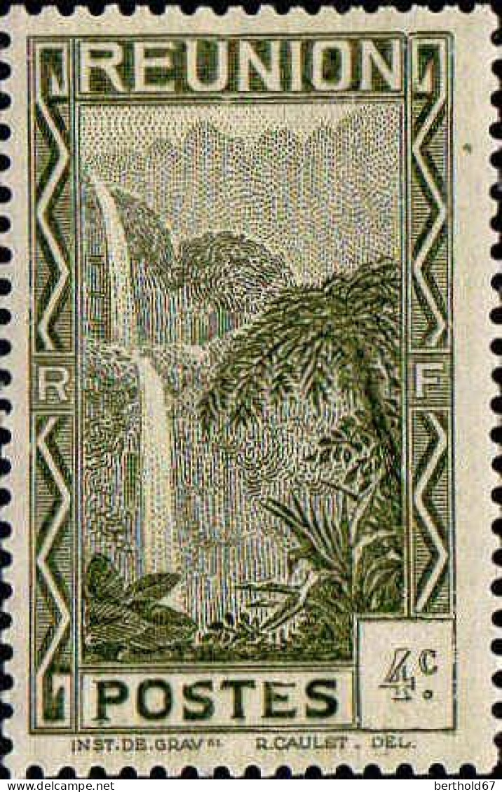 Réunion Poste N* Yv:127 Mi:127 Cascade St-Denis (Trace De Charnière) - Ongebruikt