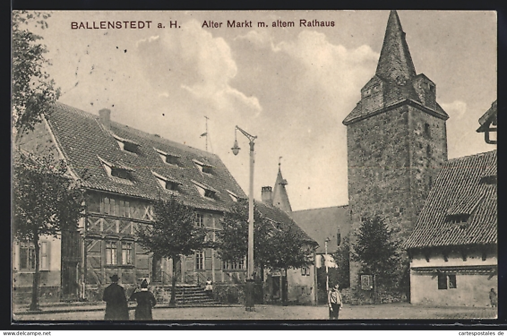 AK Ballenstedt, Alter Markt Mit Altem Rathaus  - Ballenstedt