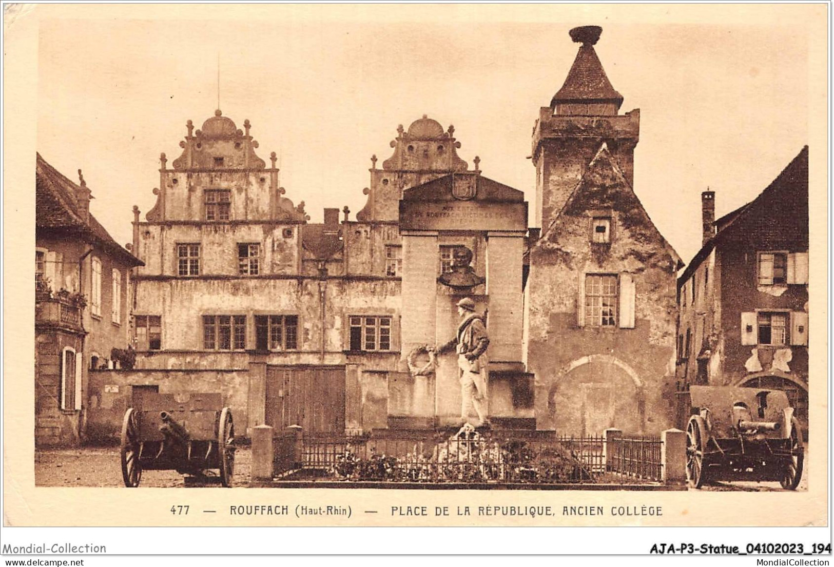 AJAP3-STATUE-0301 - ROUFFACH - Place De La République - Ancien Collége  - Monuments