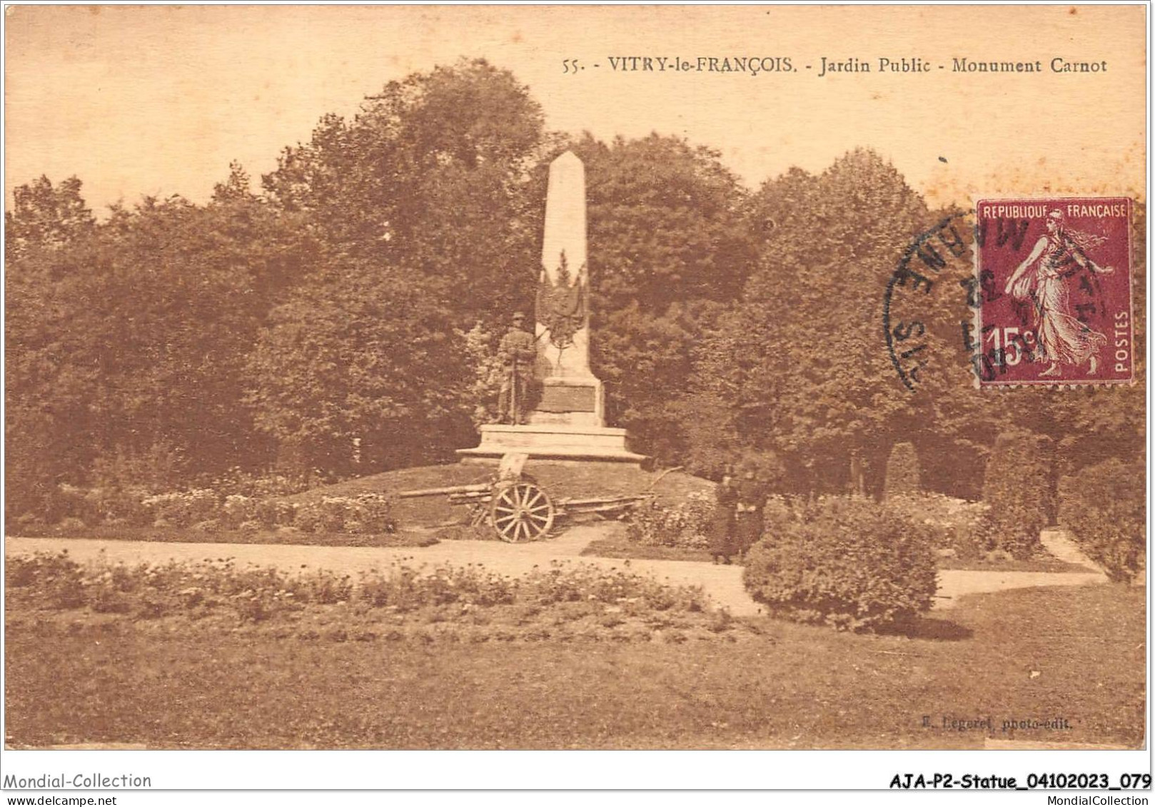 AJAP2-STATUE-0142 - VITRY-LE-FRANCOIS - Jardin Public - Monument Carnot  - Denkmäler