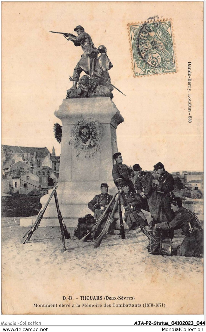 AJAP2-STATUE-0125 - THOUARS - Monument Elevé à La Mémoire Des Combattants  - Denkmäler