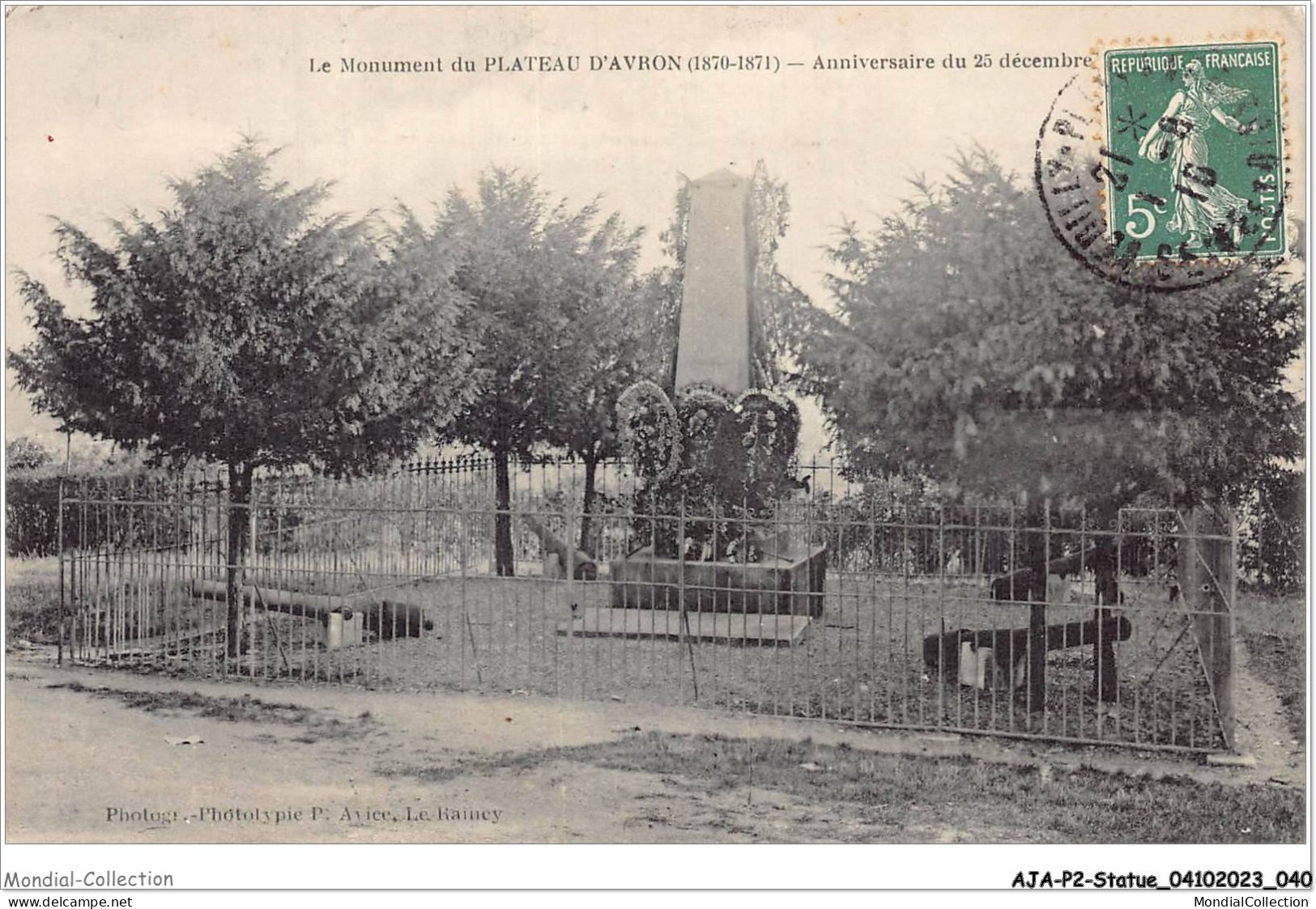 AJAP2-STATUE-0123 - Le Monument Du Plateau D'AVRON - Anniversaire Du 25 Décembre  - Denkmäler