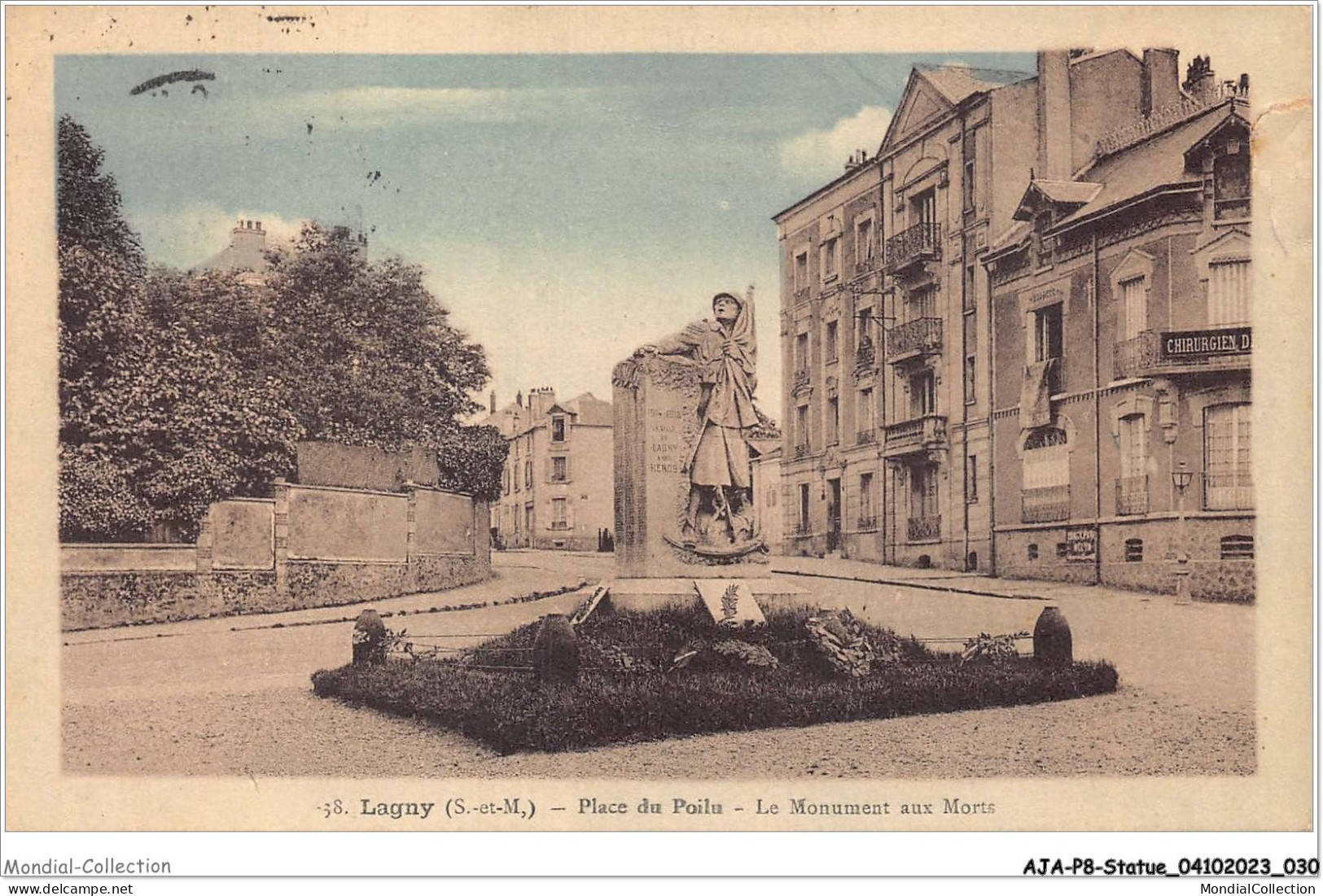 AJAP8-STATUE-0703 - LAGNY - Place Poilu - Le Monument Aux Morts  - Denkmäler