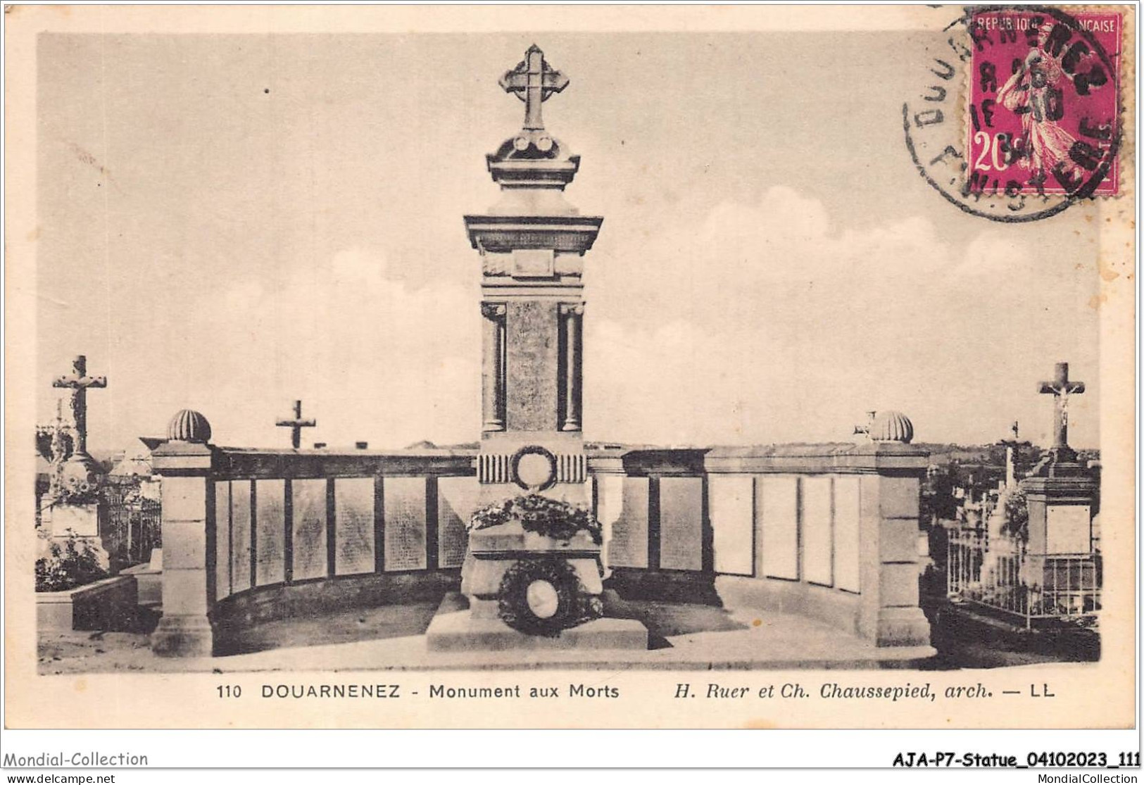 AJAP7-STATUE-0662 - DOUARNENEZ - Monument Aux Morts  - Denkmäler