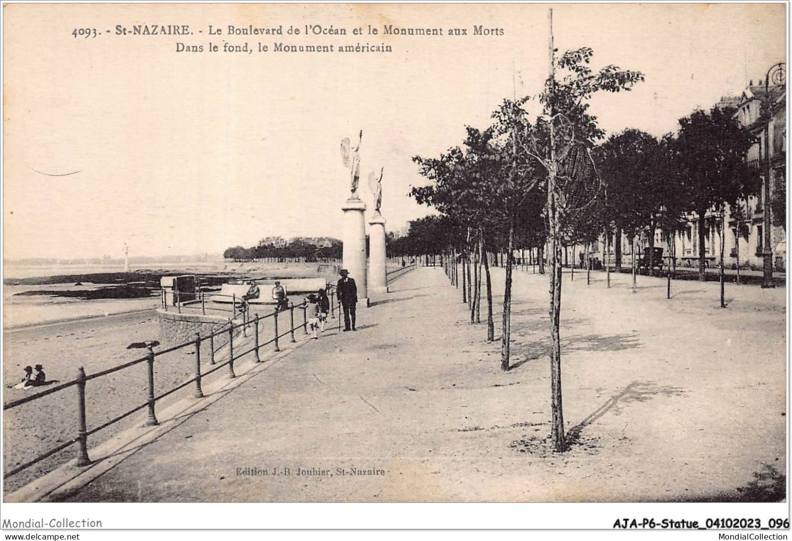 AJAP6-STATUE-0562 - ST-NAZAIRE - Le Boulevard De L'océan Et Le Monument Aux Morts  - Monumenti