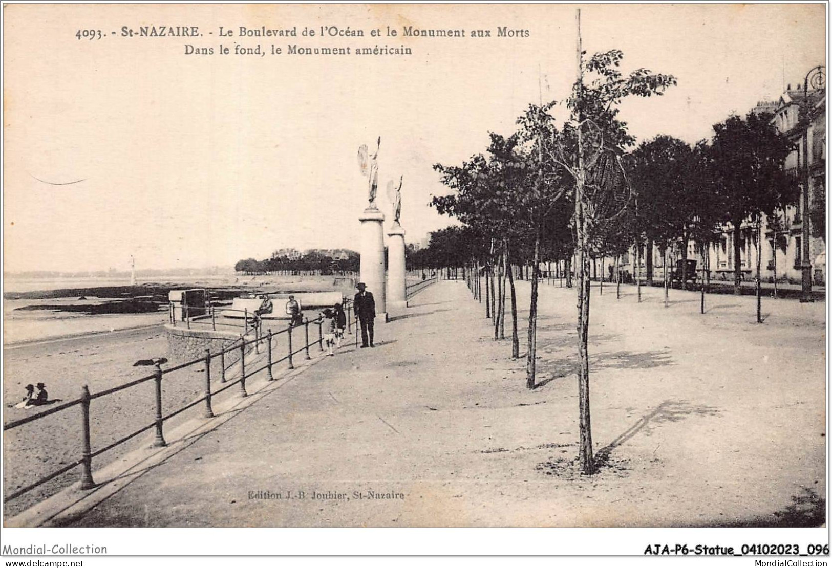 AJAP6-STATUE-0562 - ST-NAZAIRE - Le Boulevard De L'océan Et Le Monument Aux Morts  - Monumenten