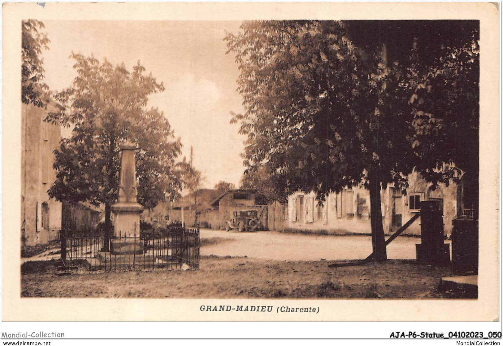 AJAP6-STATUE-0539 - GRAND-MADIEU  - Monumenten