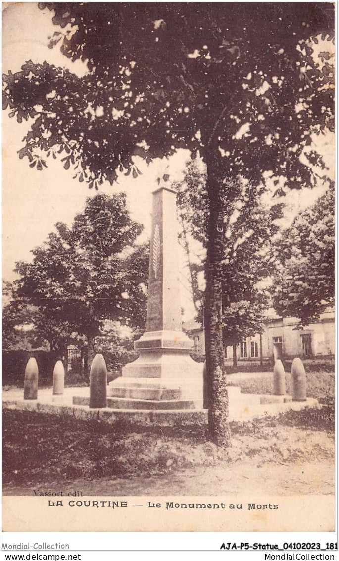 AJAP5-STATUE-0503 - LA COURTINE - Le Monument Aux Morts  - Denkmäler