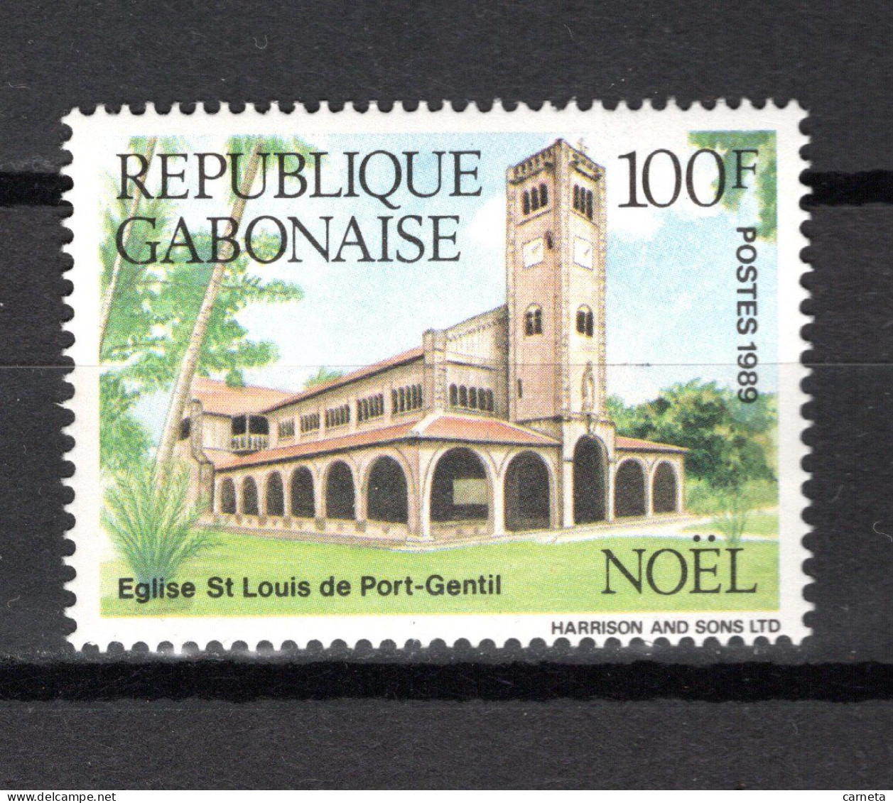 GABON N° 680   NEUF SANS CHARNIERE COTE 1.10€     NOEL EGLISE RELIGION - Gabon (1960-...)