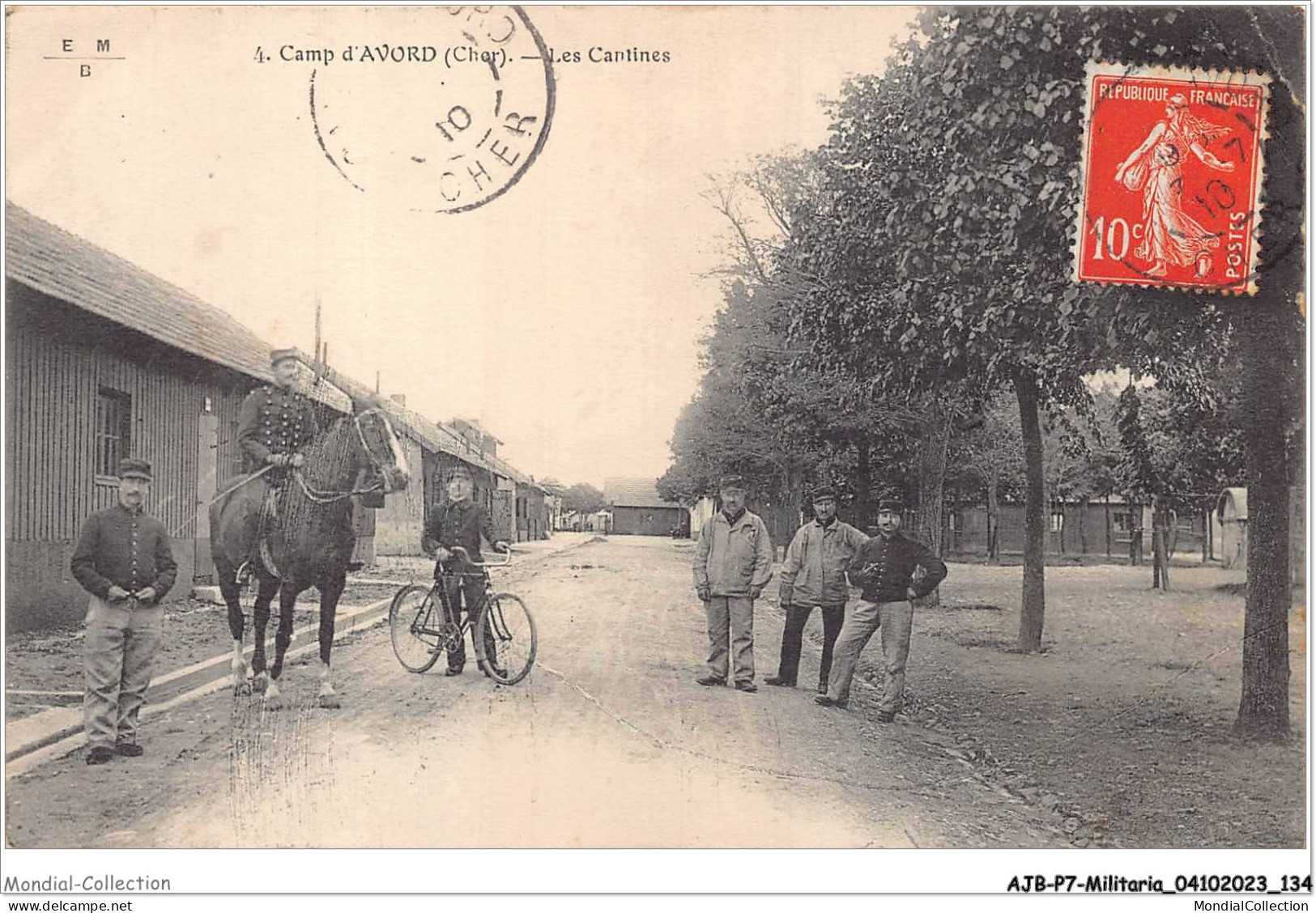 AJBP7-0700 - MILITARIA - Camp D'avord - Les Cantines - Uniformi