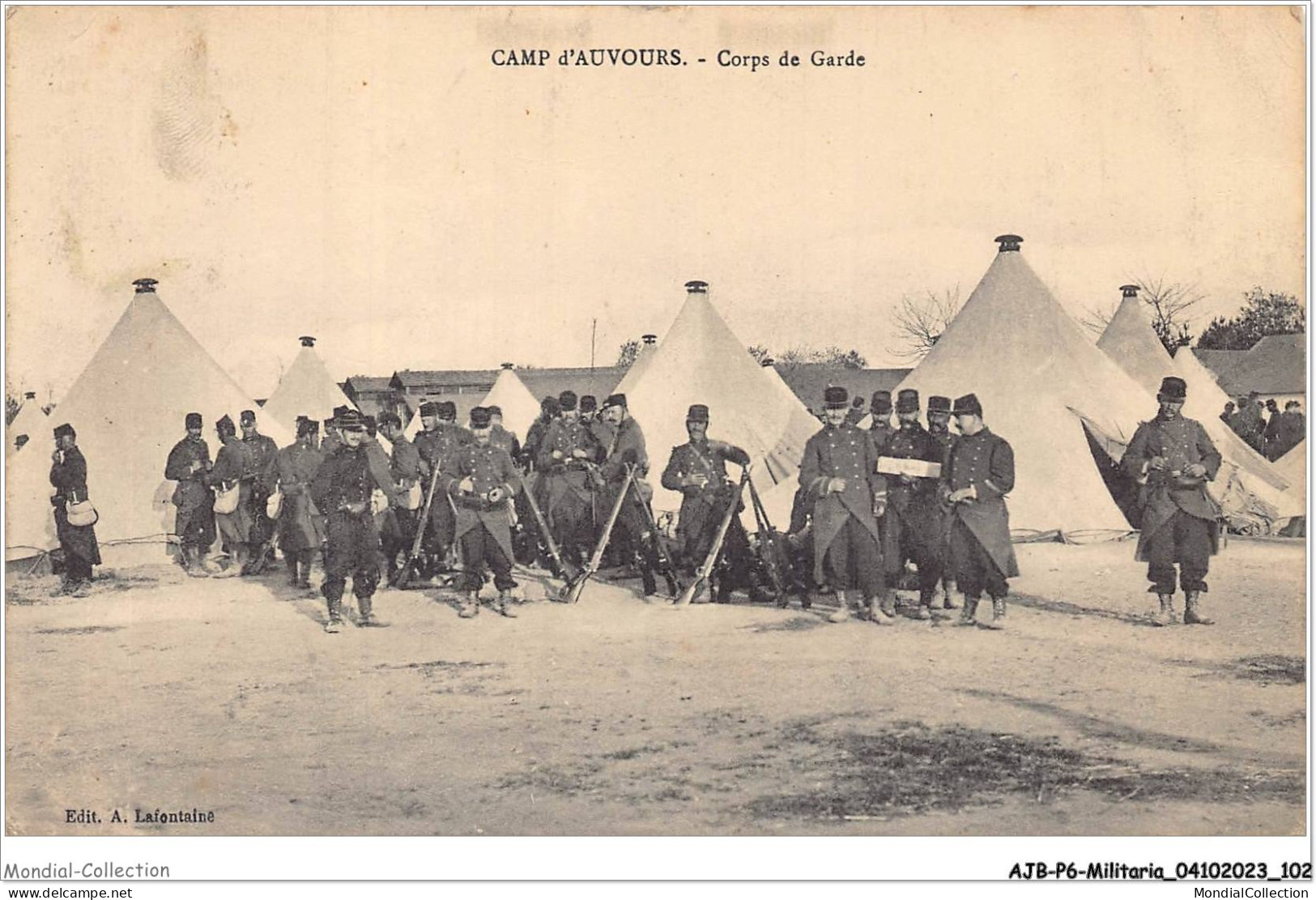 AJBP6-0578 - MILITARIA - Camp D'auvours - Corps De Garde - Uniformi