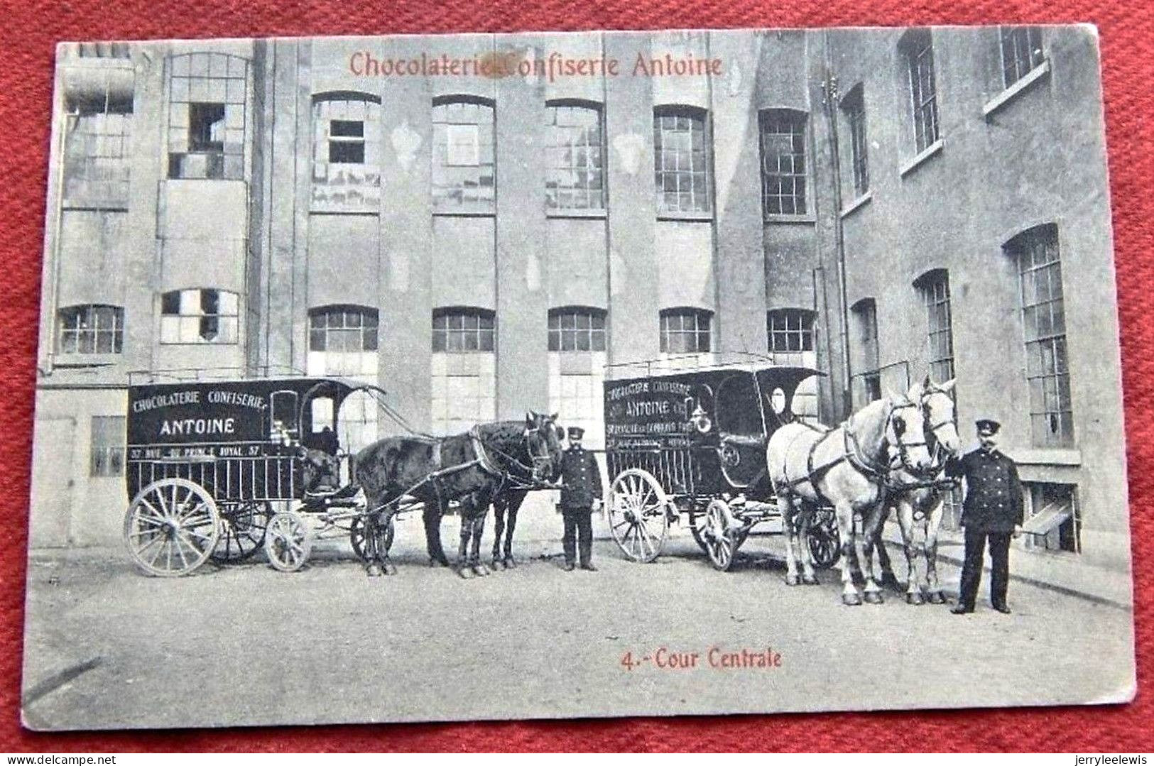 BRUXELLES -  " Chocolaterie - Confiserie Antoine "  - La Cour Centrale - Straßenhandel Und Kleingewerbe