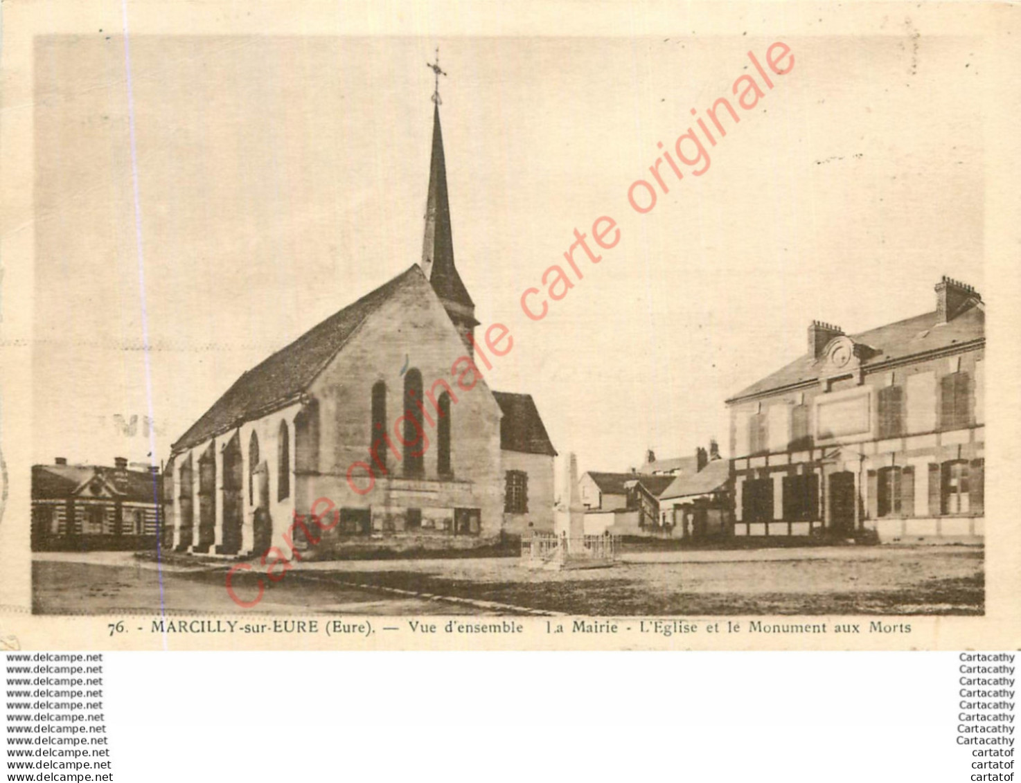 27.  MARCILLY Sur EURE . Vue D'ensemble . La Mairie . L'Eglise Et Le MOnument Aux Morts . - Marcilly-sur-Eure