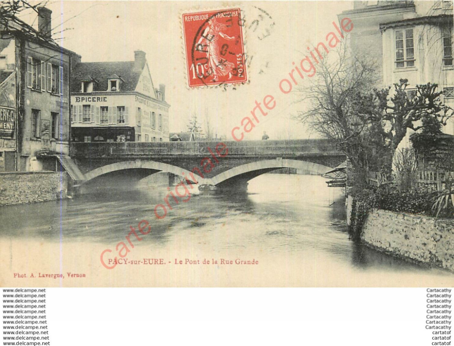 27.  PACY SUR EURE . Le Pont De La Rue Grande . - Pacy-sur-Eure