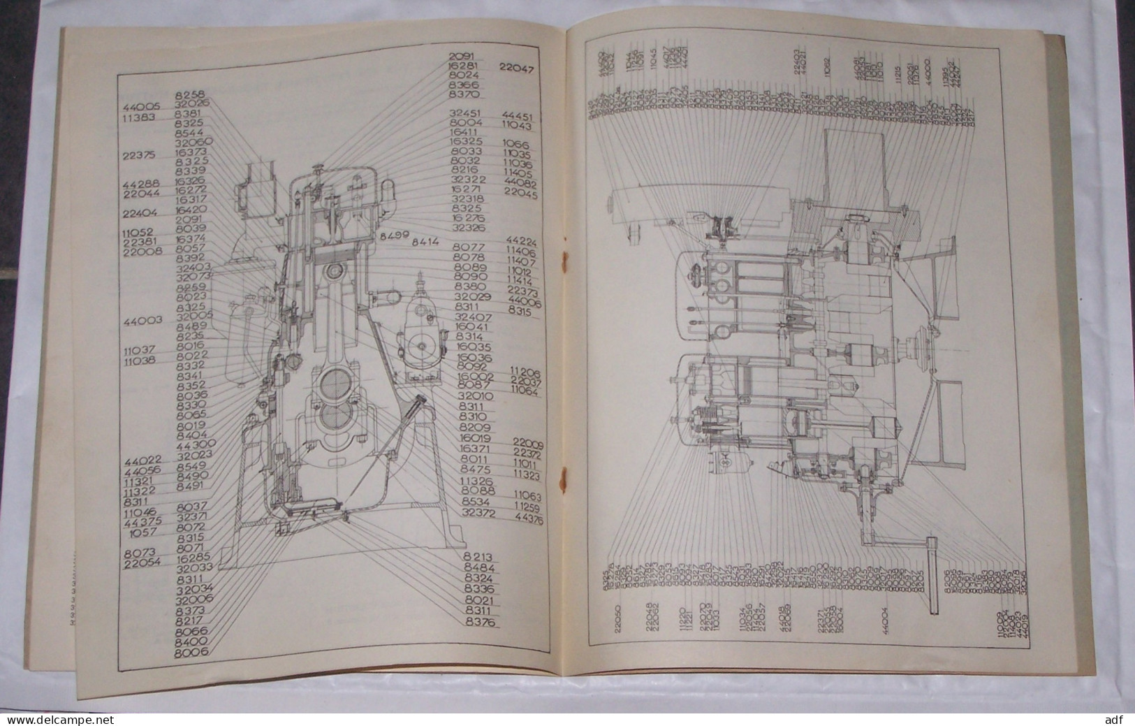 CATALOGUE DES PIECES DE RECHANGE MOTEURS DIESEL VENDEUVRE TYPES Y 4 NH ET Z 4 NH - Traktoren