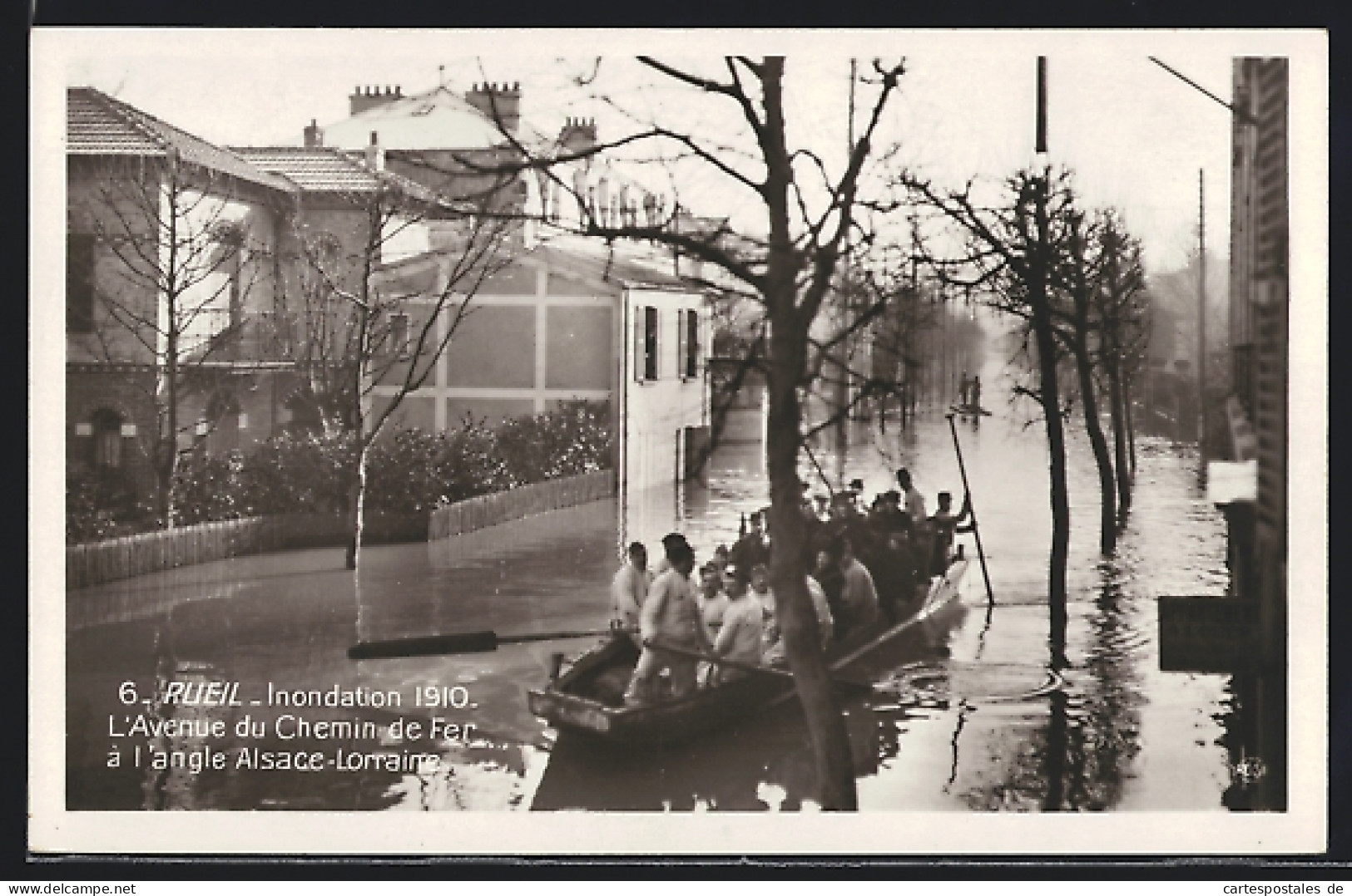 AK Rueil, Inondation 1910, L`Avenue Du Chemin De Fer à L`angle Alsace-Lorraine  - Overstromingen