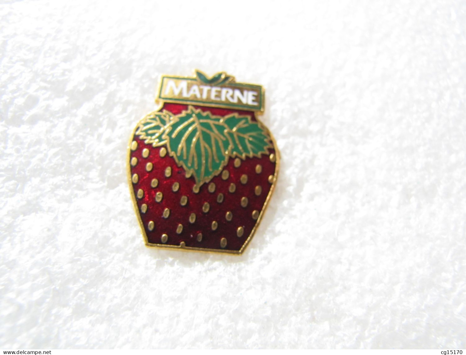 TOP PIN'S     FRAISE  MATERNE  CONFITURE      Email Grand Feu - Levensmiddelen