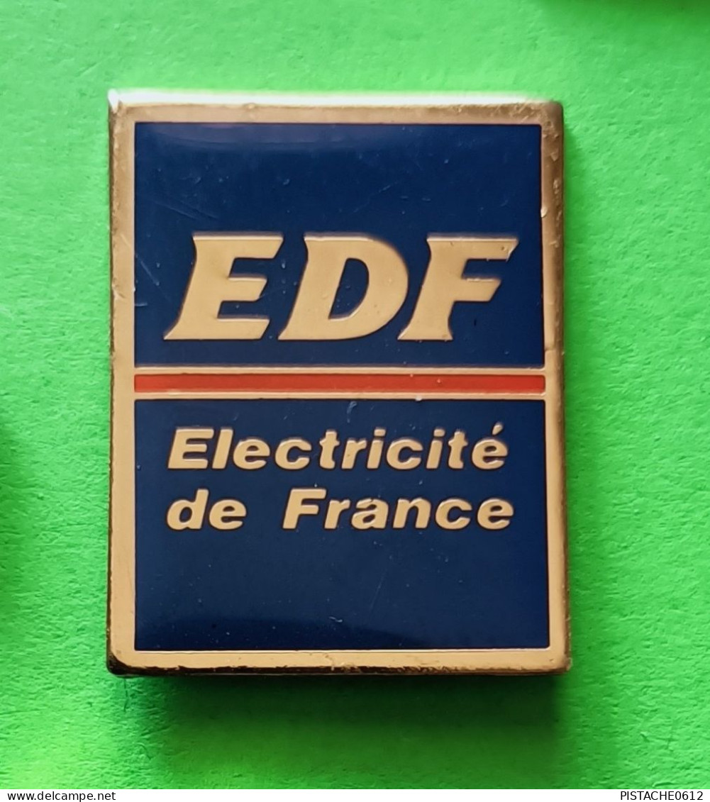 Pin's EDF Electricité De France. 2,5 Cm X 2 Cm - EDF GDF