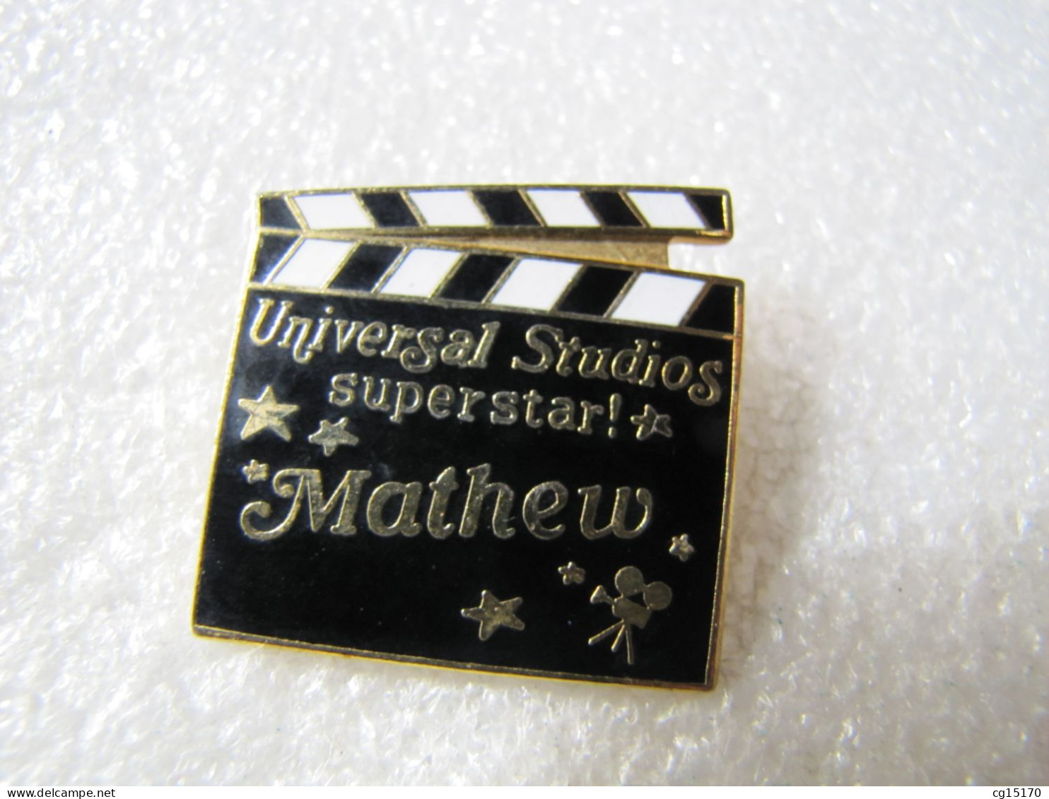 NO PIN'S   BROCHE  UNIVERSAL STUDIOS  CINEMA      Email Grand Feu - Filmmanie