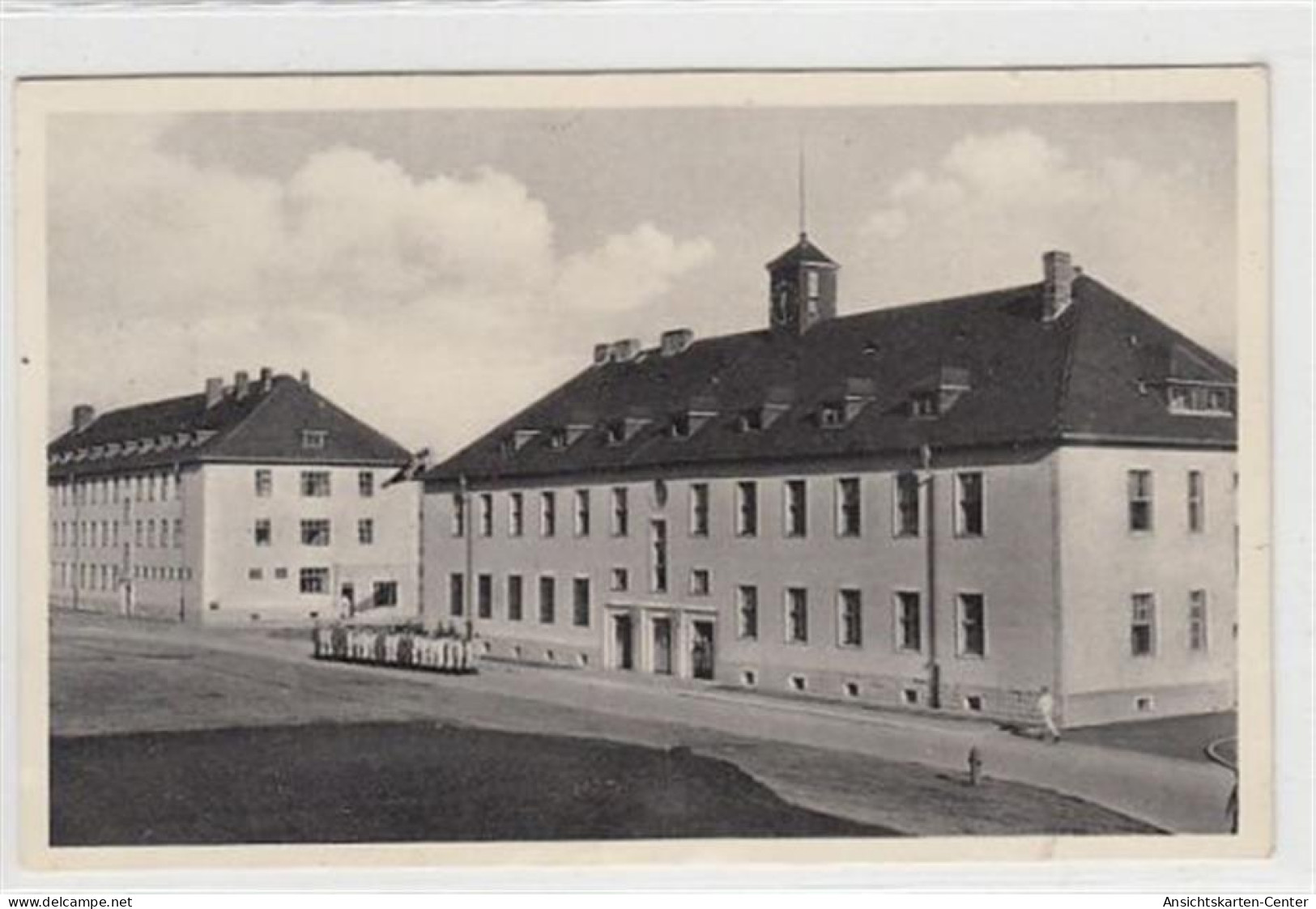 39094001 - Fulda. Kaserne Gelaufen, 1939. Leichter Stempeldurchdruck, Leicht Buegig, Ecken Mit Albumabdruecken, Sonst G - Fulda