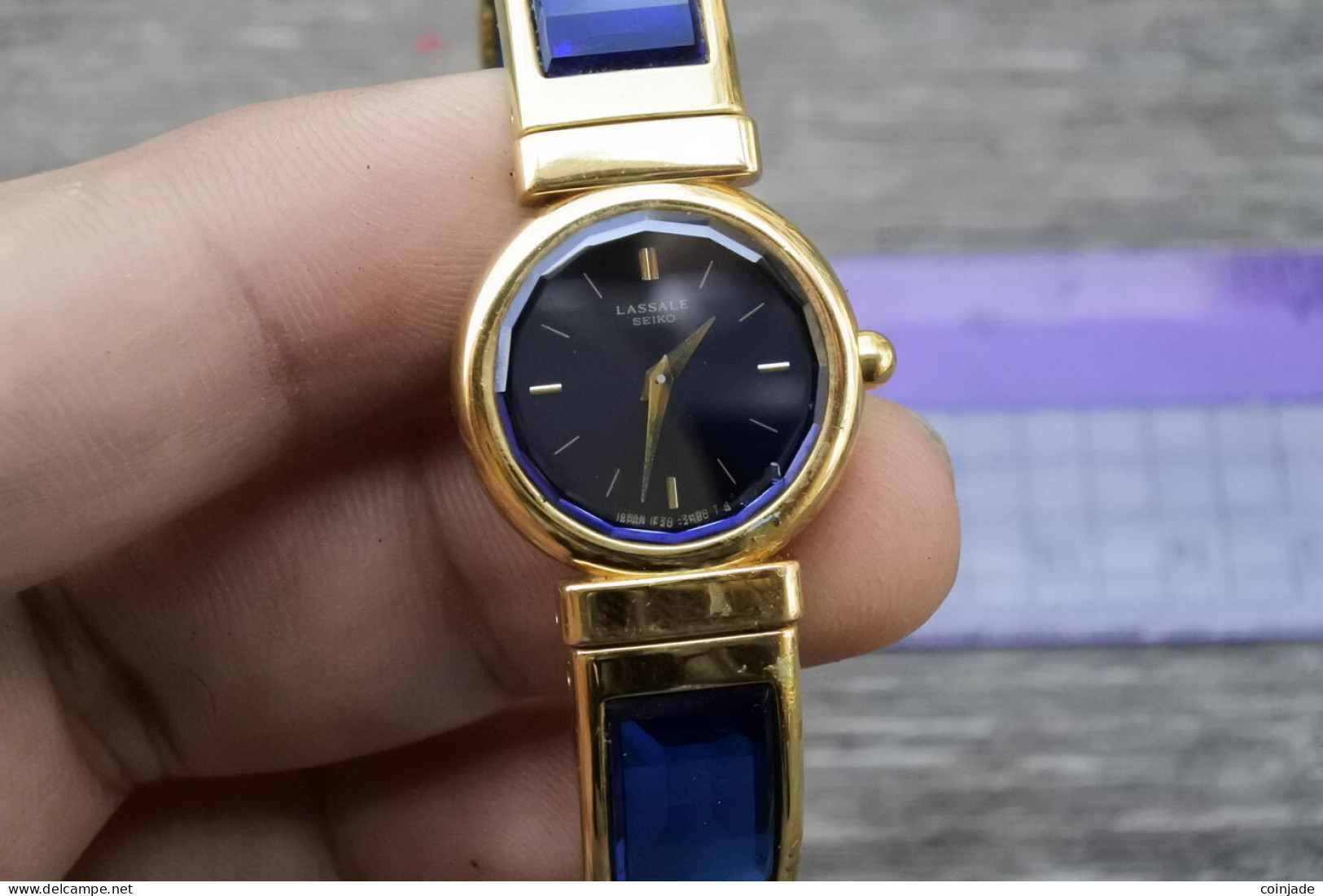 Vintage Seiko Lassale Ultra Elegance 1F20 1B60 Blue Dial Lady Quartz Watch 21mm - Montres Anciennes