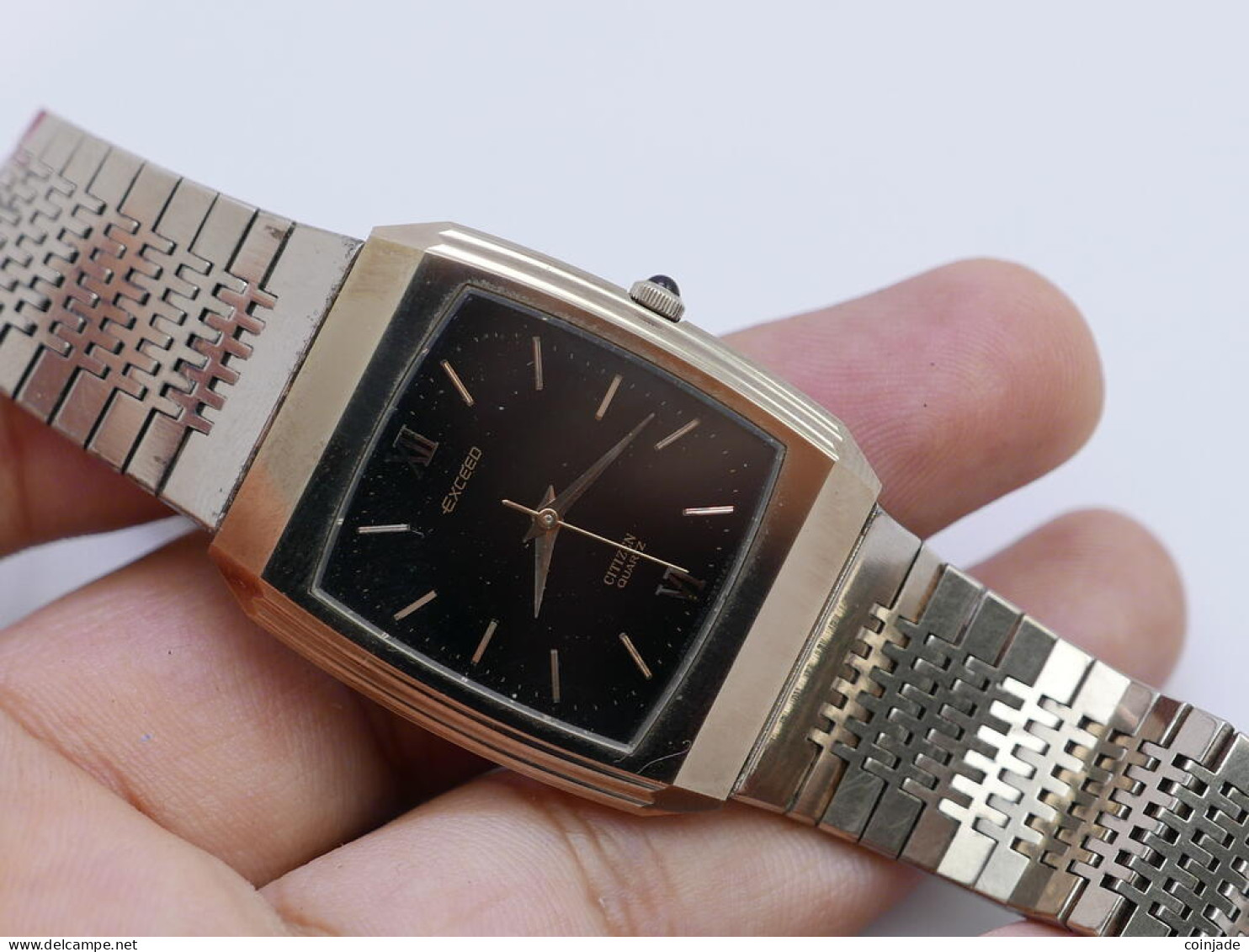 Vintage Citizen Exceed UHAG Ultra Hard Alloy Gold Case Men Quartz Watch 30mm - Montres Anciennes