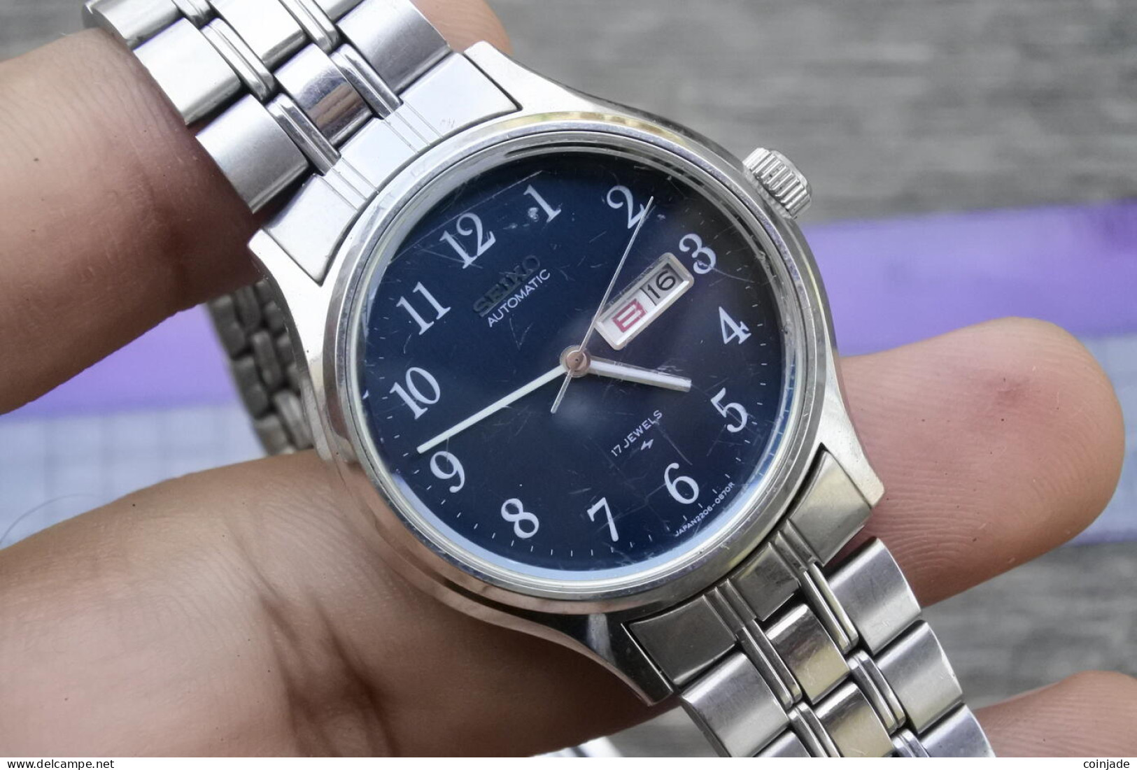 Vintage Seiko 2206 0600 Blue Dial Lady Automatic Japan Round Shape 15mm - Antike Uhren