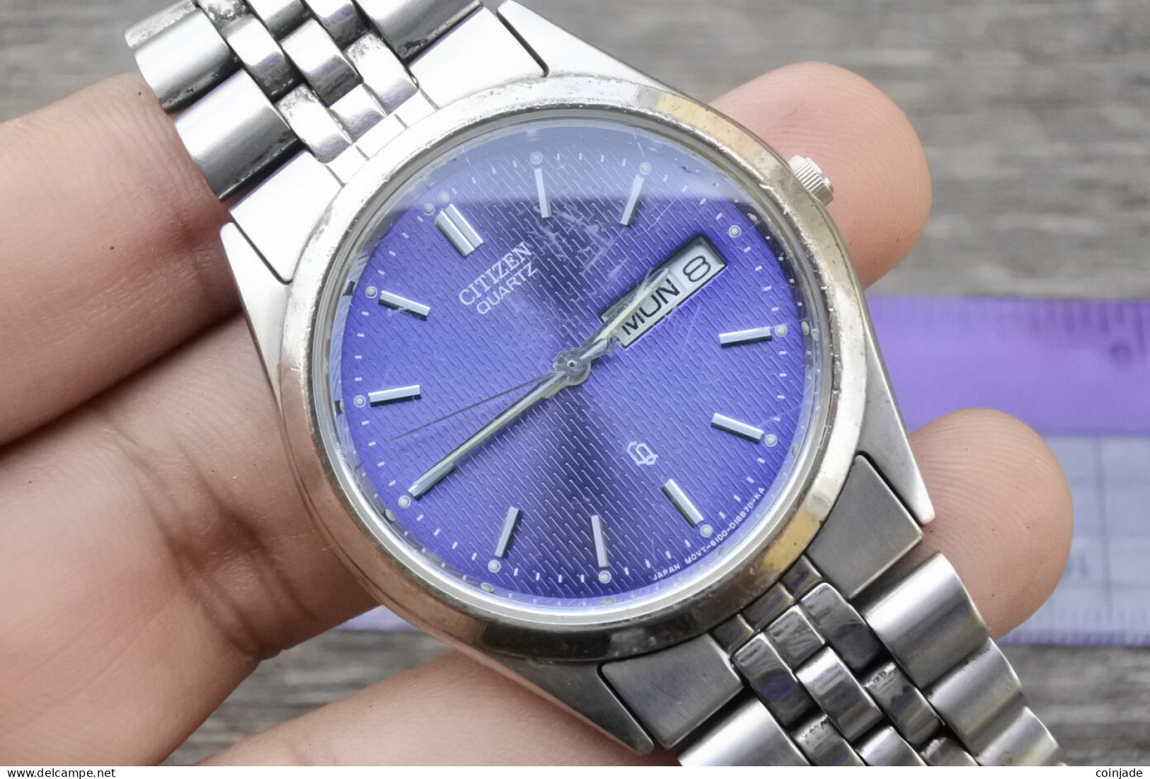 Vintage Citizen  KANJI DATE Blue Dial Men Quartz Watch Japan Round Shape 37mm - Horloge: Antiek