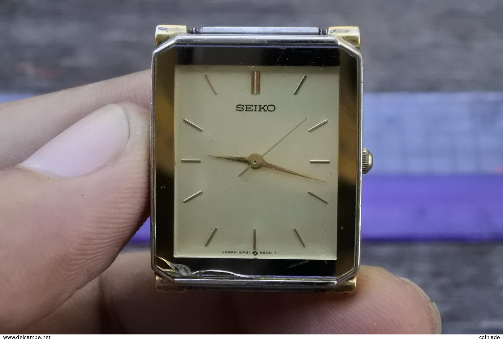 Vintage Seiko 5P31 5A8A Yellow Dial Men Quartz Watch Japan Square Tank Shape 25m